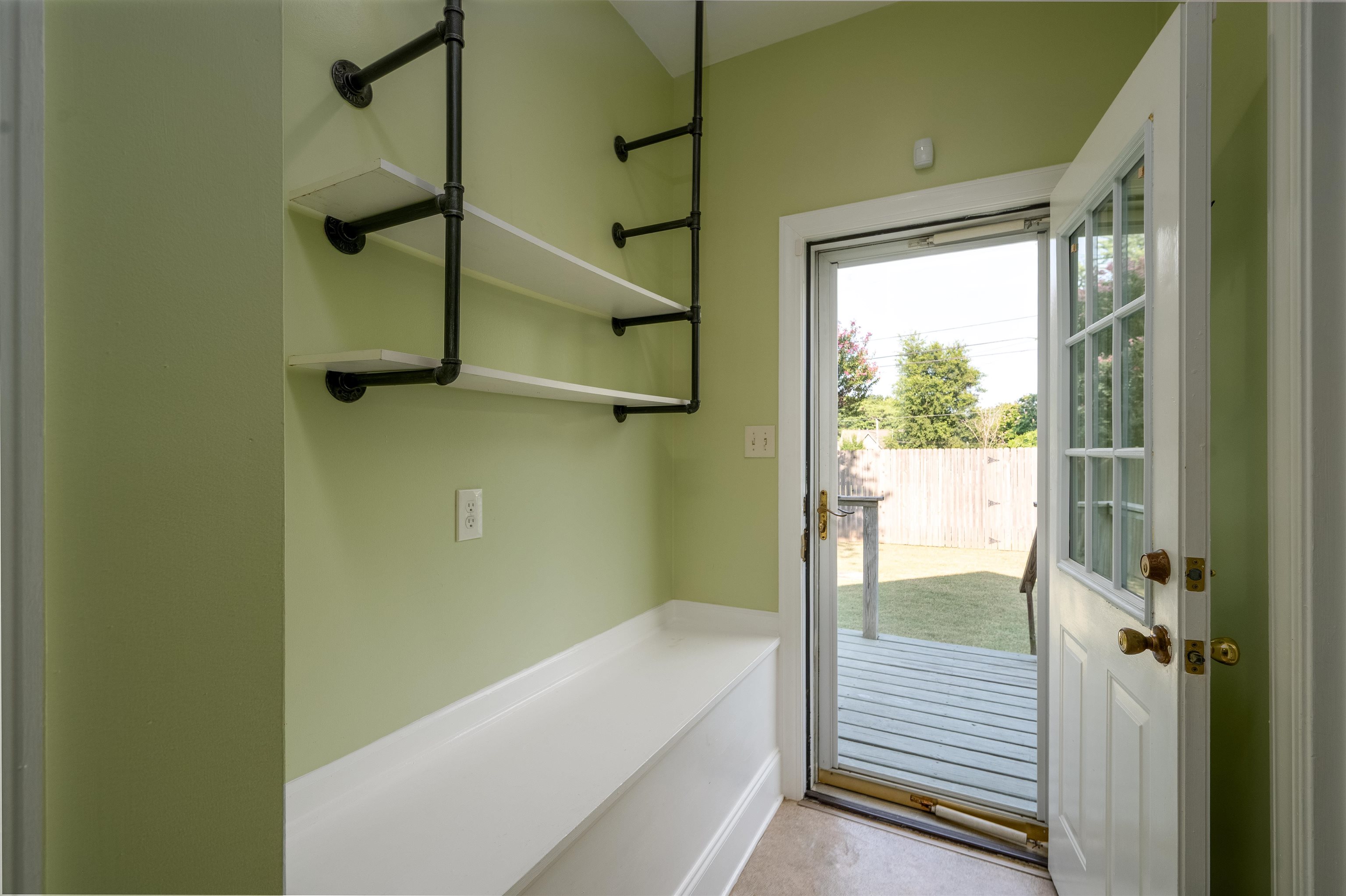 424 N Willett St Property Photo 18