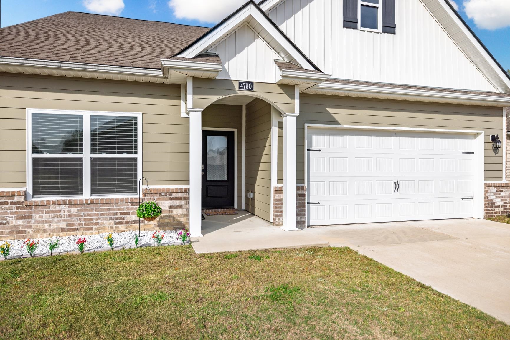 4790 Barrett Oaks Dr Property Photo 3
