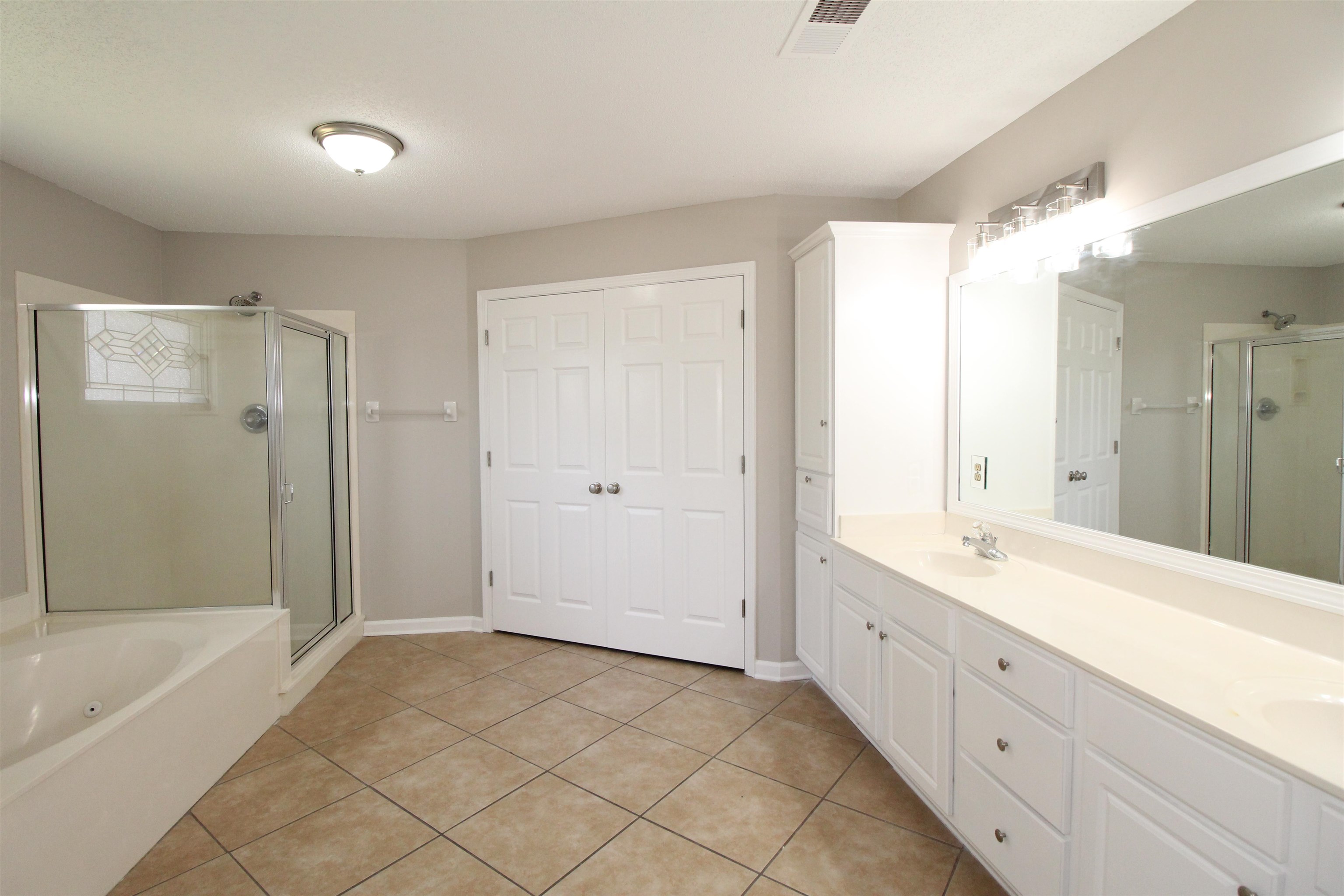 1800 Mill Glen Cv Property Photo 10