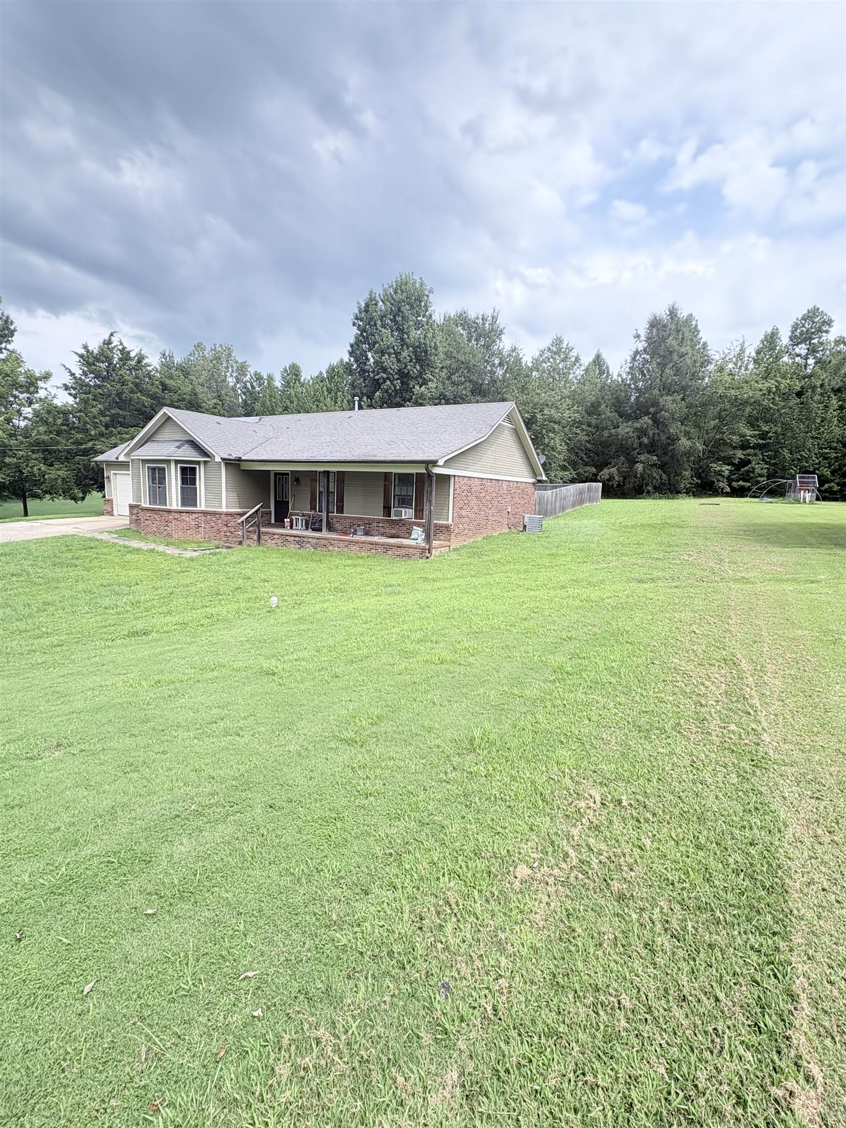 66 Brenda Dr S Property Photo 2