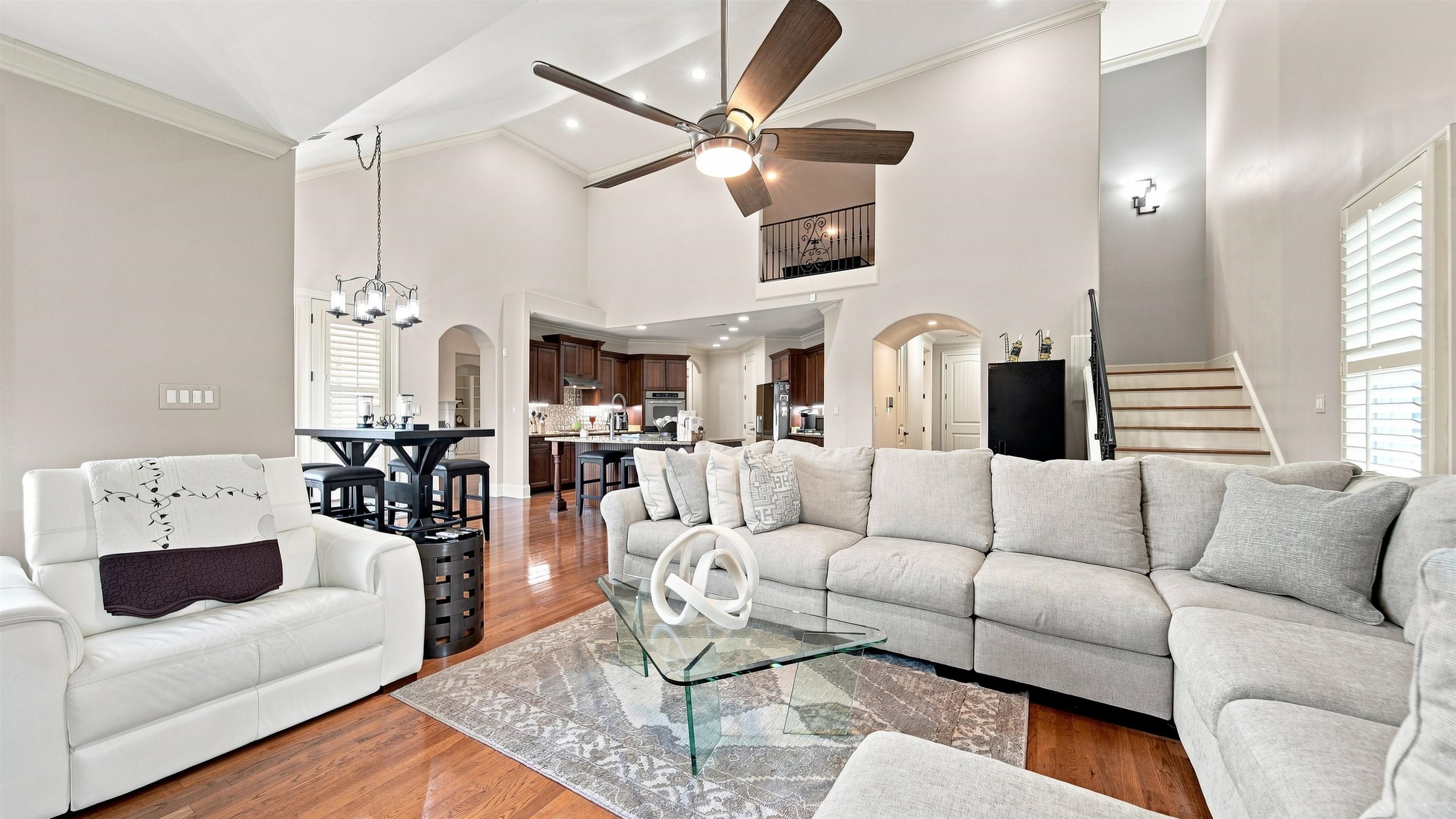 1596 Brackenshire Ln Property Photo 8
