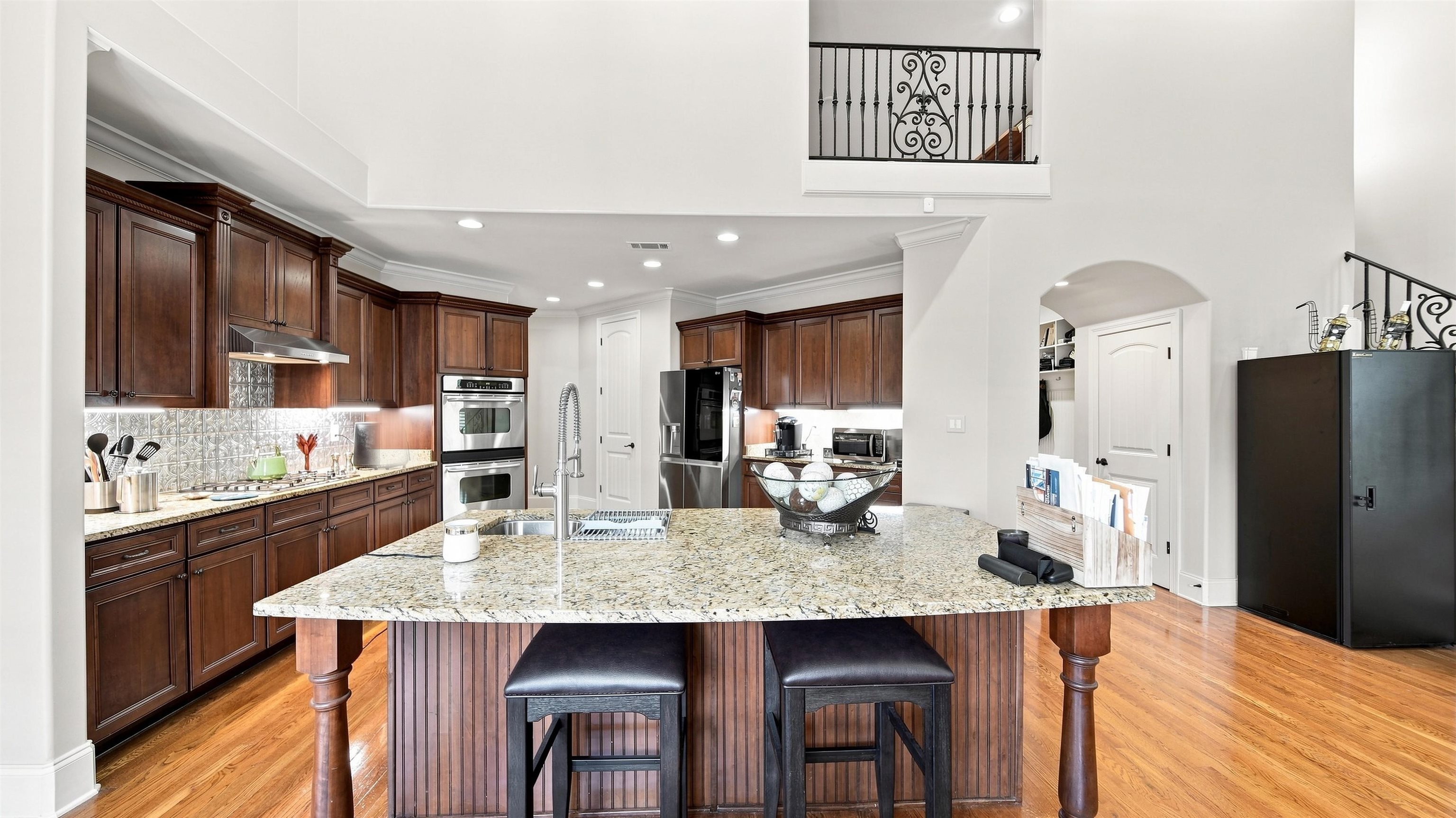 1596 Brackenshire Ln Property Photo 16