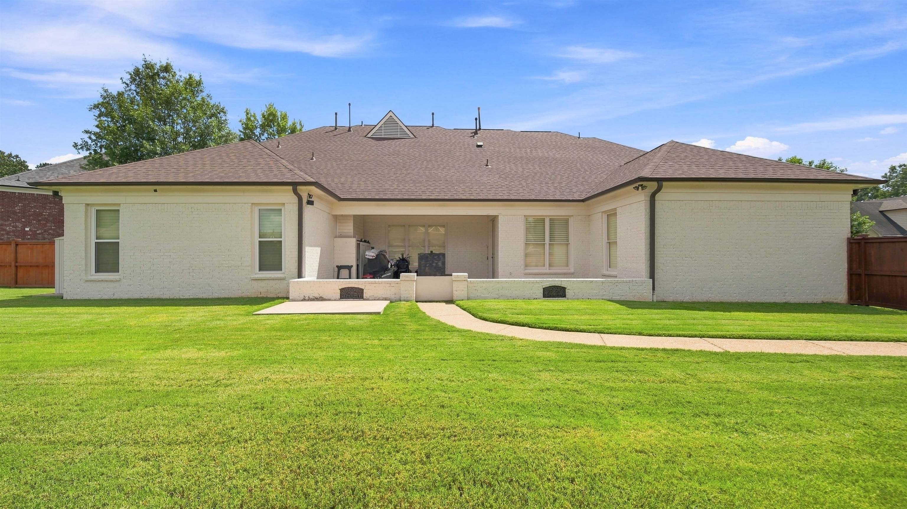 1596 Brackenshire Ln Property Photo 40