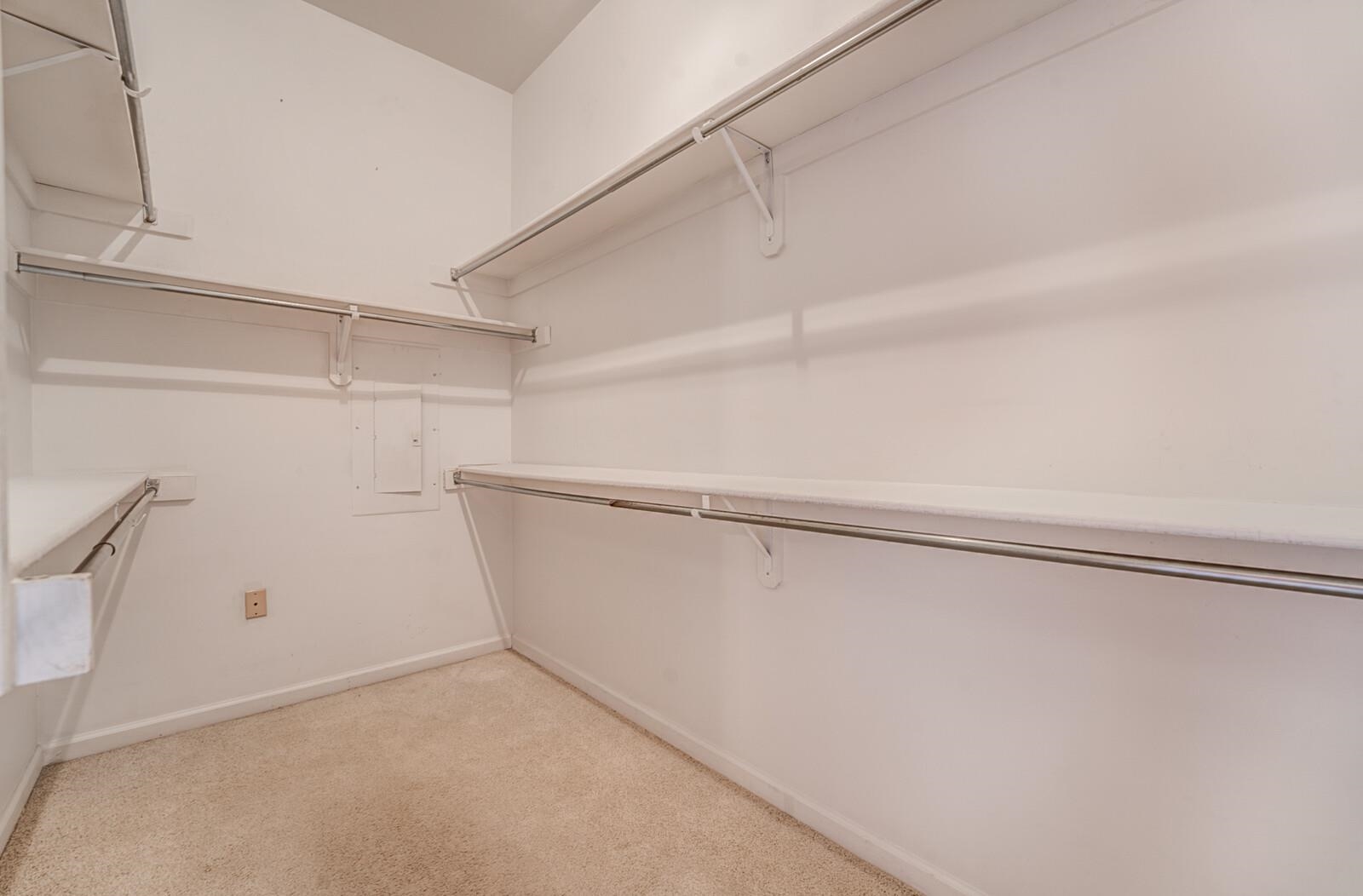 1731 Constable Ct Property Photo 13