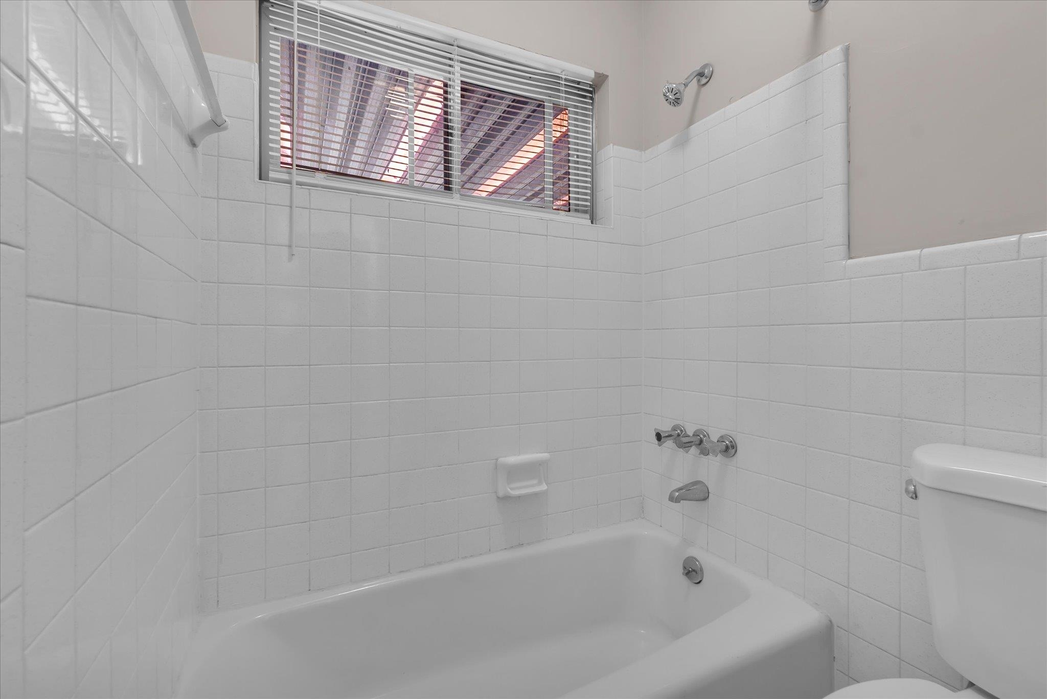 5393 Banbury Ave Property Photo 16
