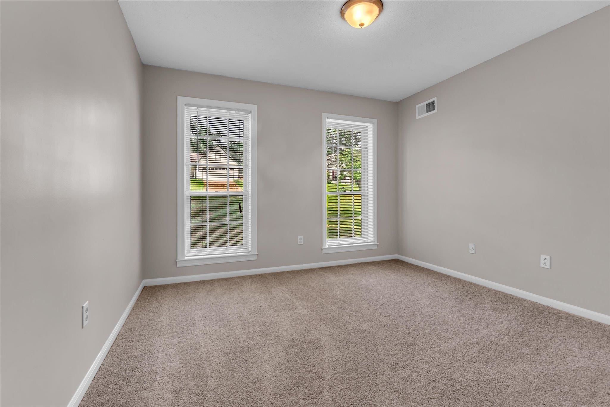 5393 Banbury Ave Property Photo 17