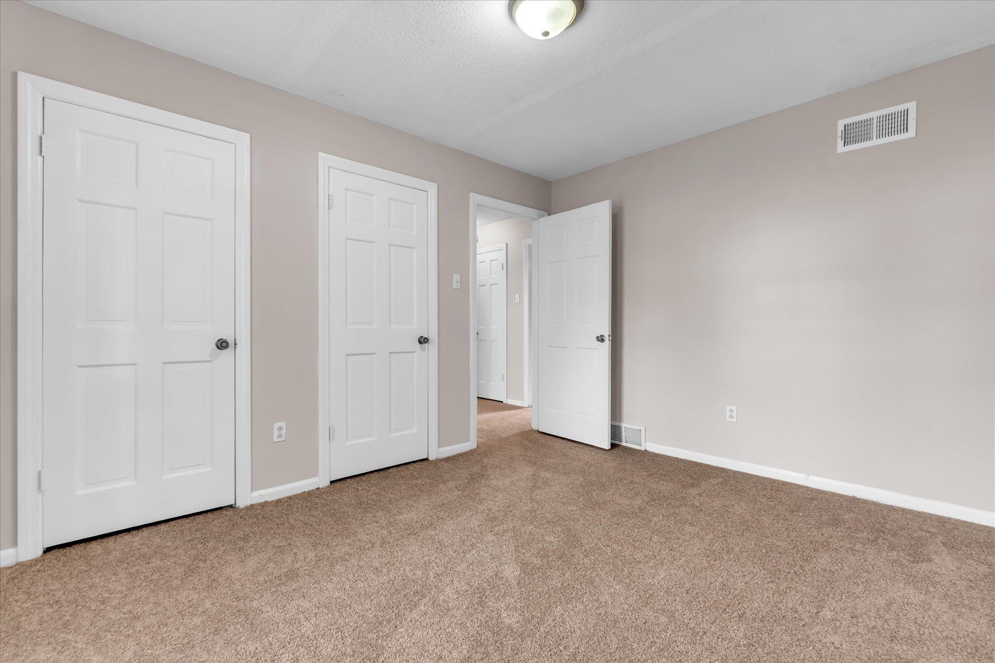 5393 Banbury Ave Property Photo 18