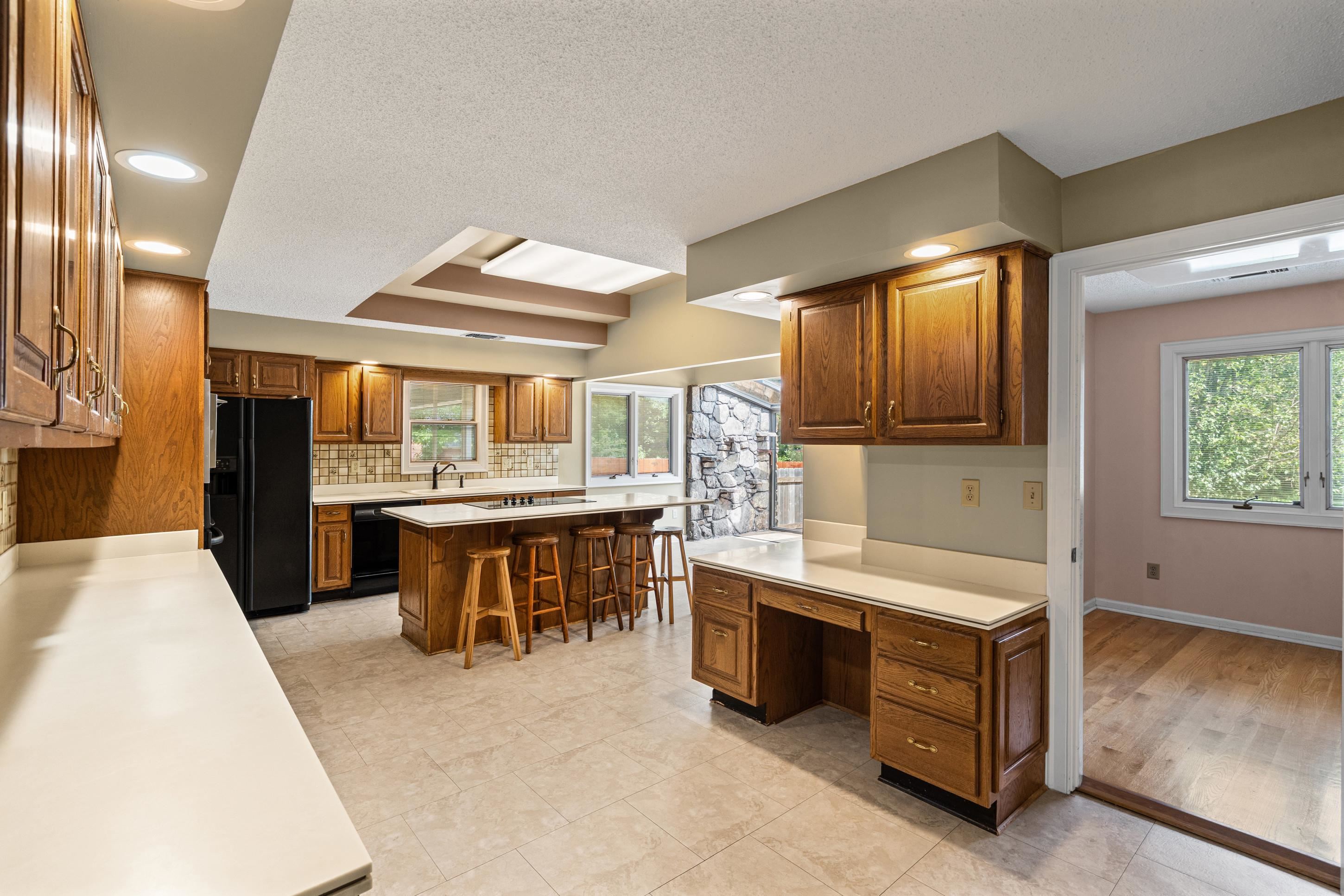 9221 Hillman Way Dr Property Photo 13