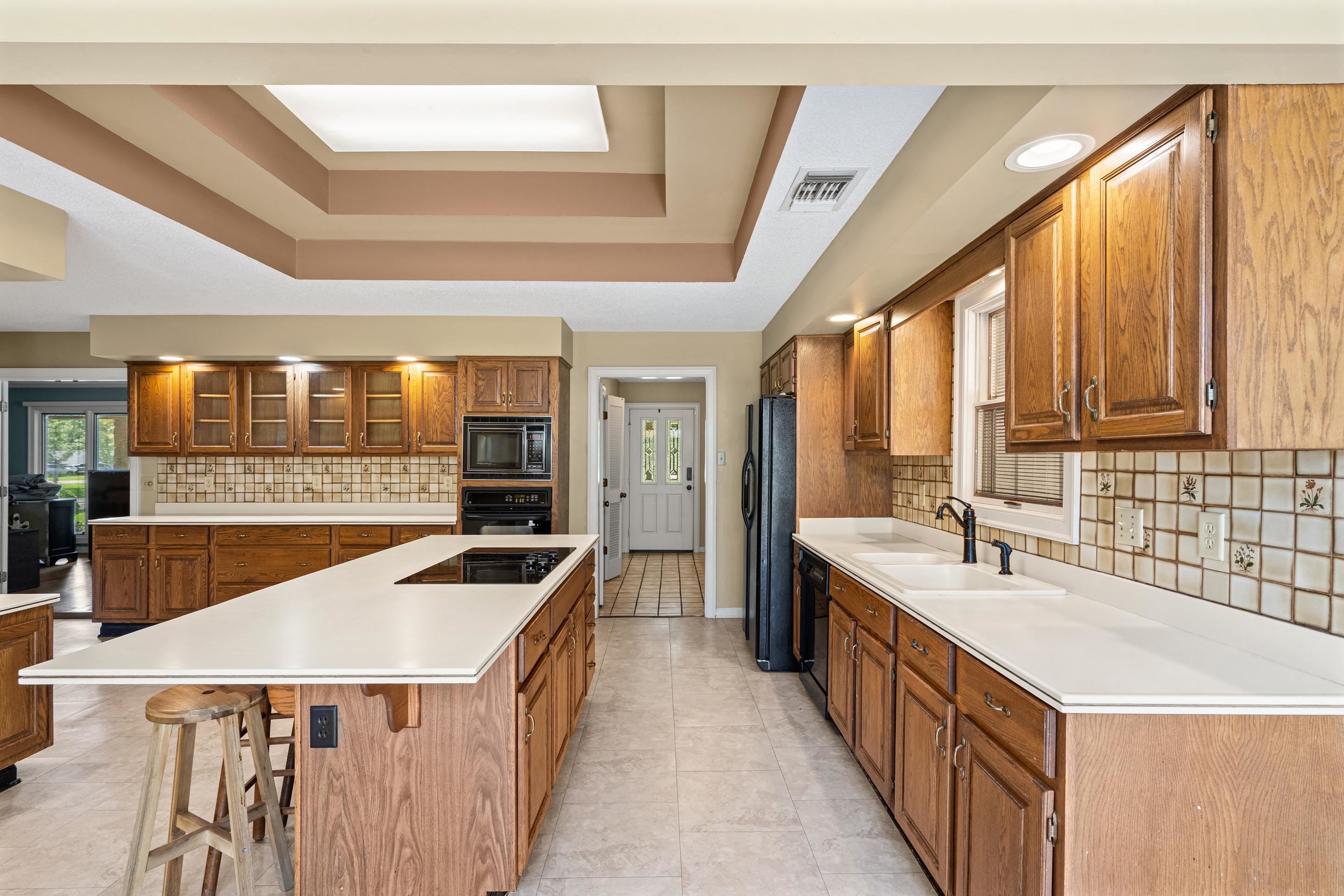 9221 Hillman Way Dr Property Photo 15