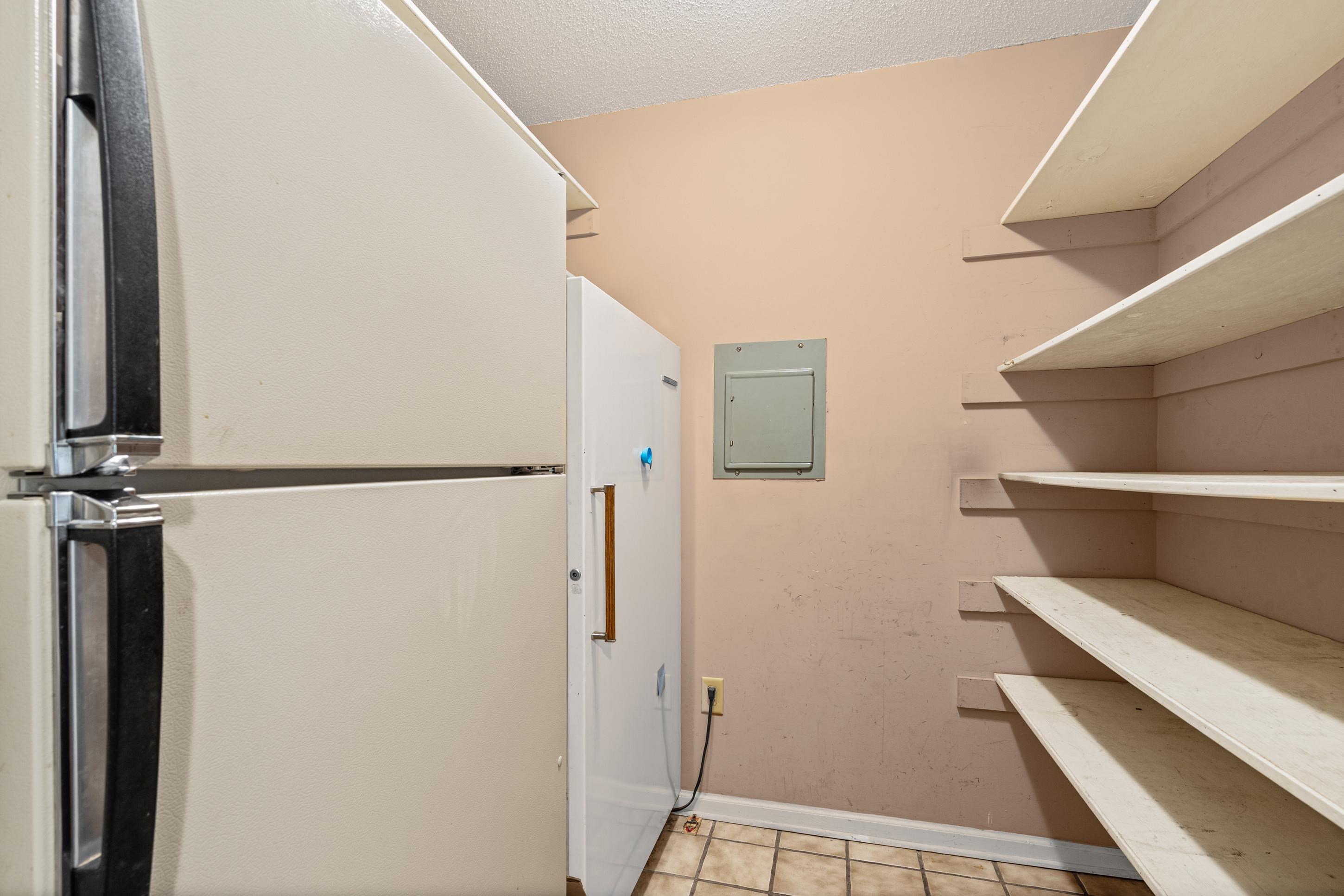 9221 Hillman Way Dr Property Photo 17