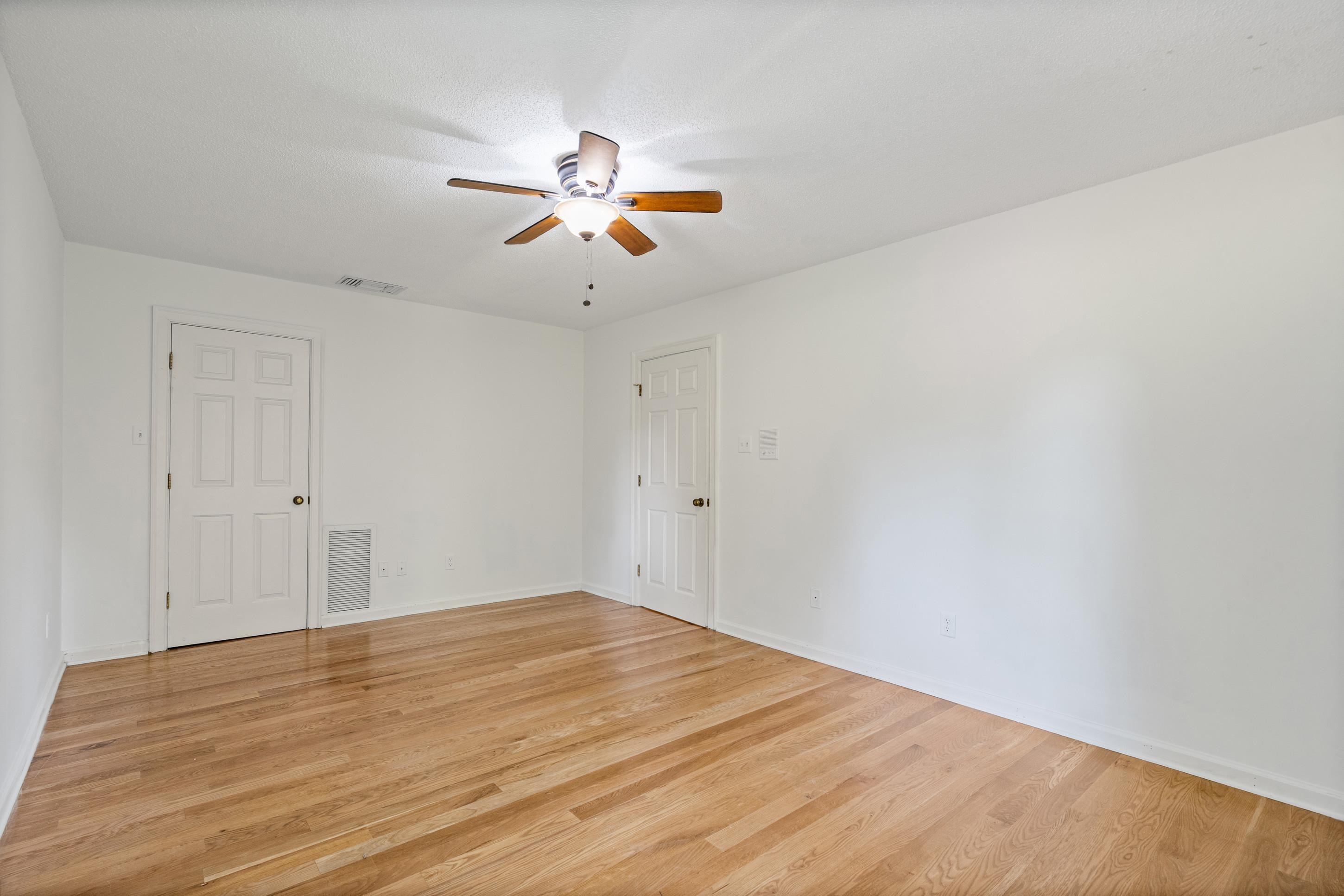 9221 Hillman Way Dr Property Photo 22