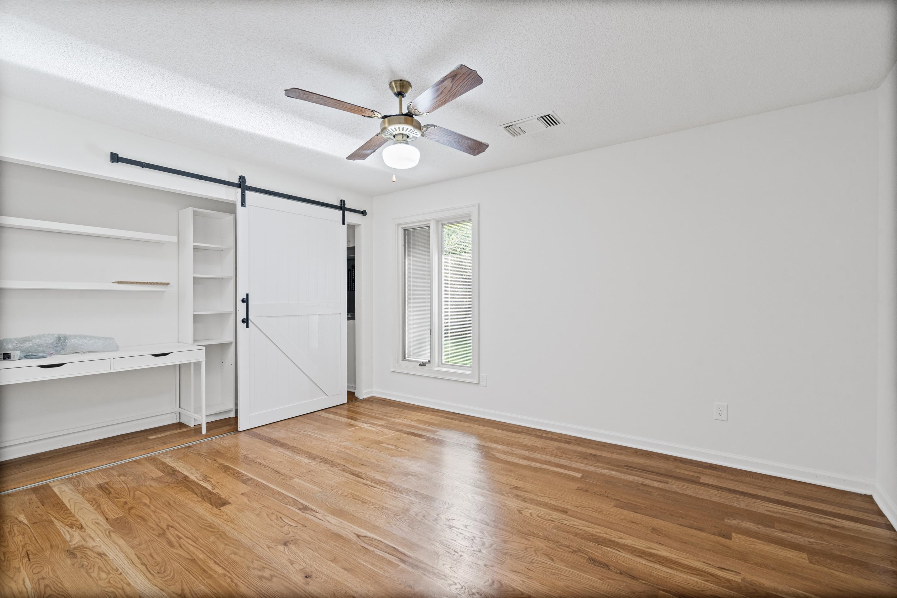 9221 Hillman Way Dr Property Photo 25