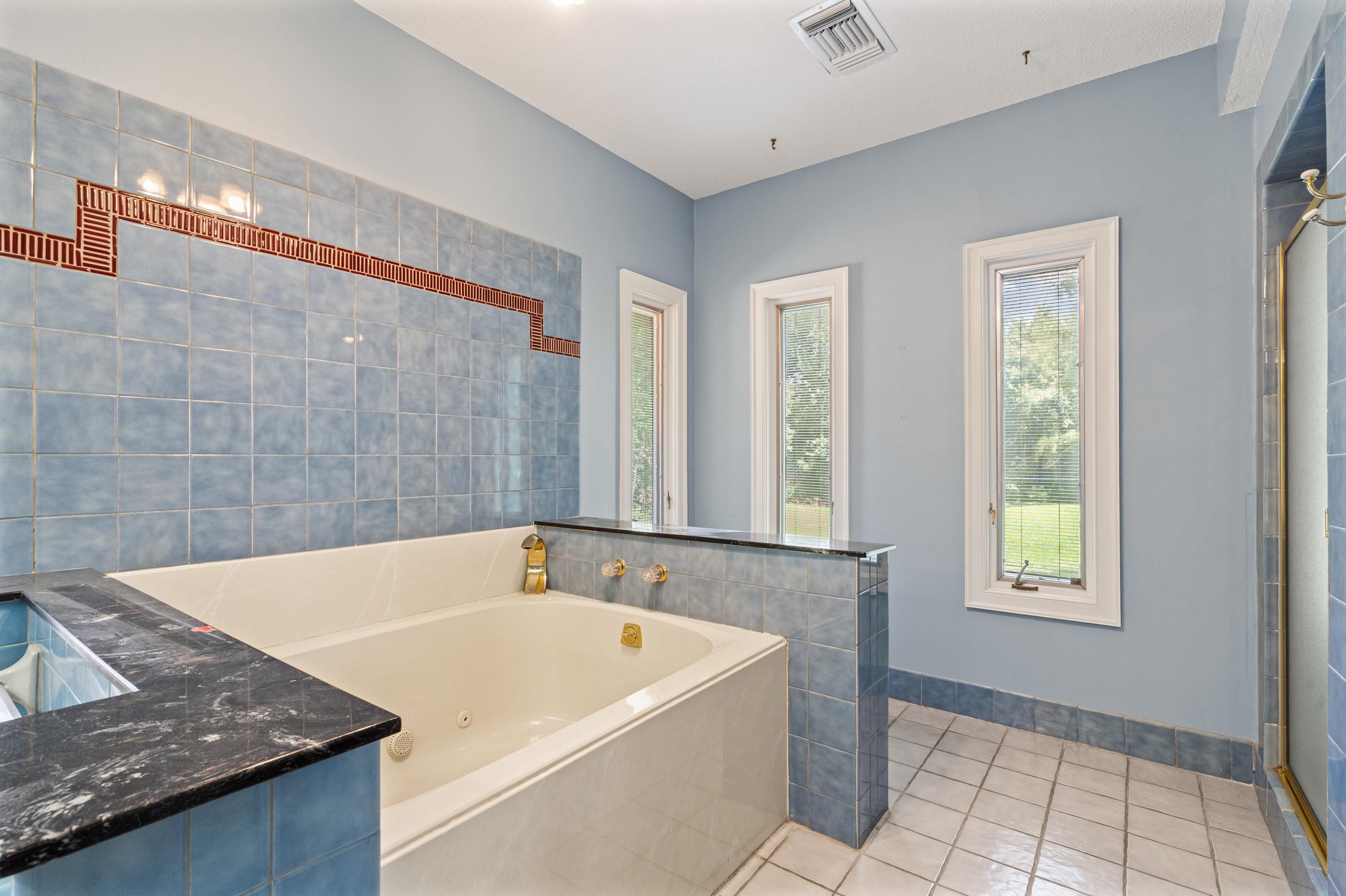 9221 Hillman Way Dr Property Photo 32