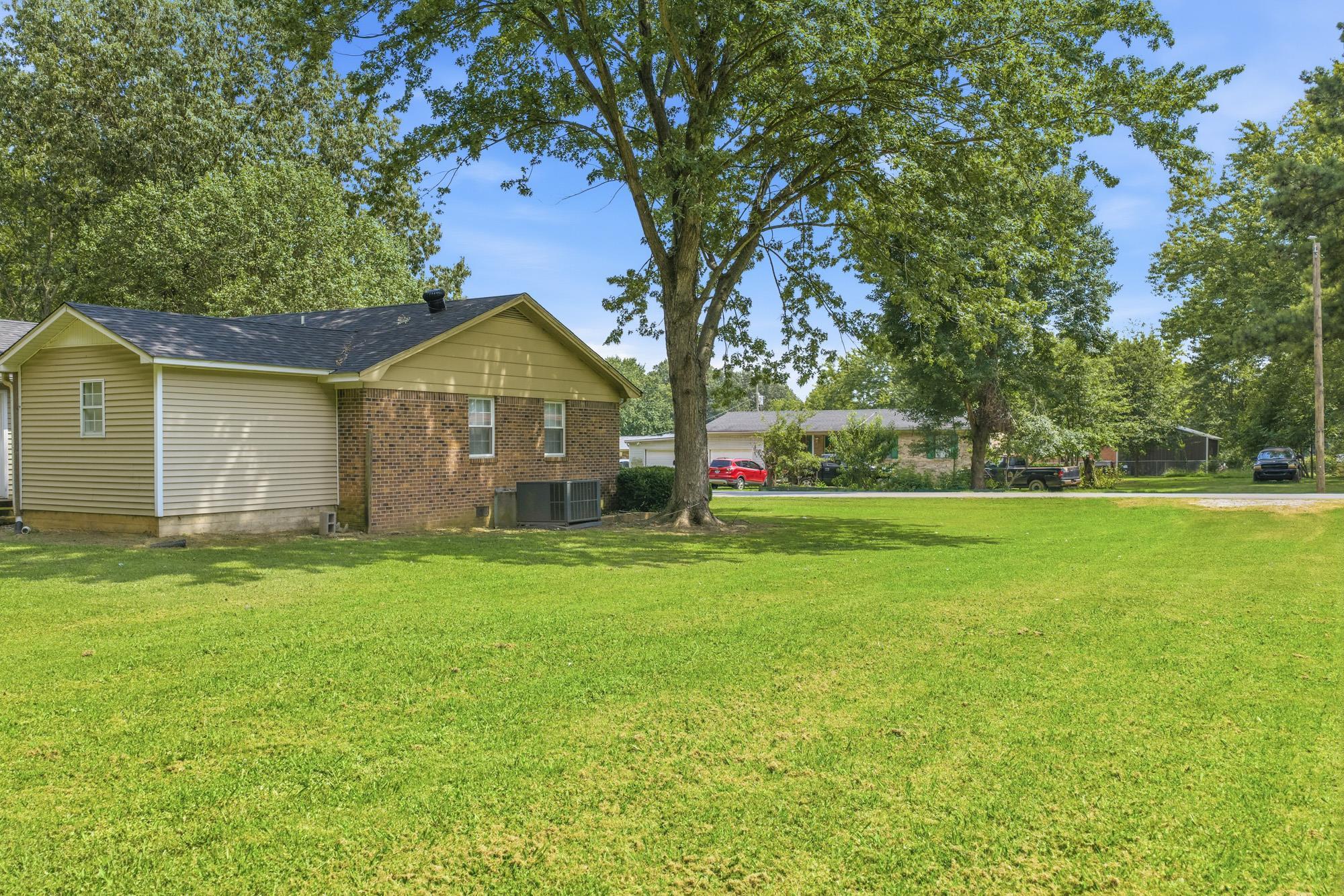 71 Tracy St Property Photo 24