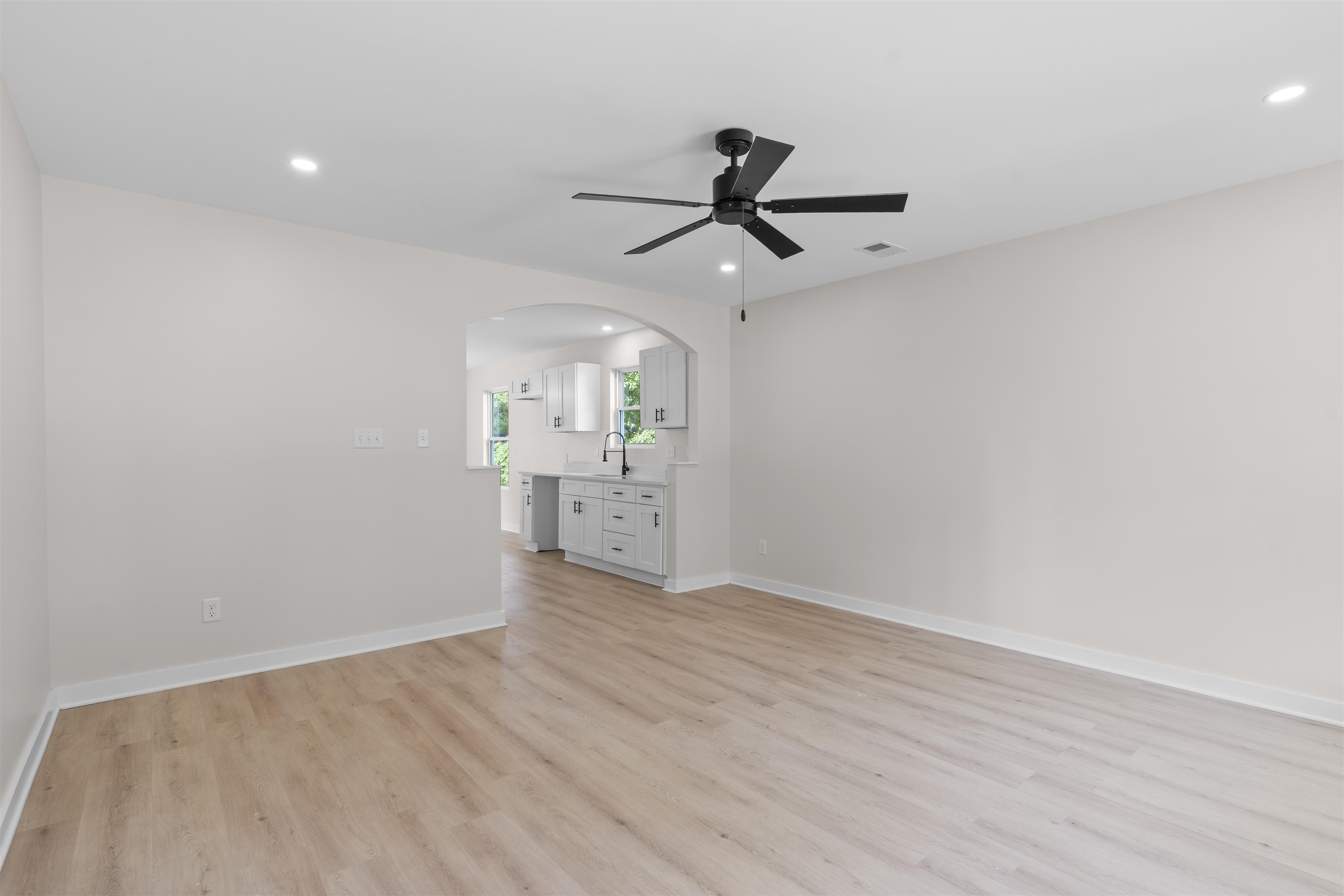 3347 Cicalla Ave Property Photo 6
