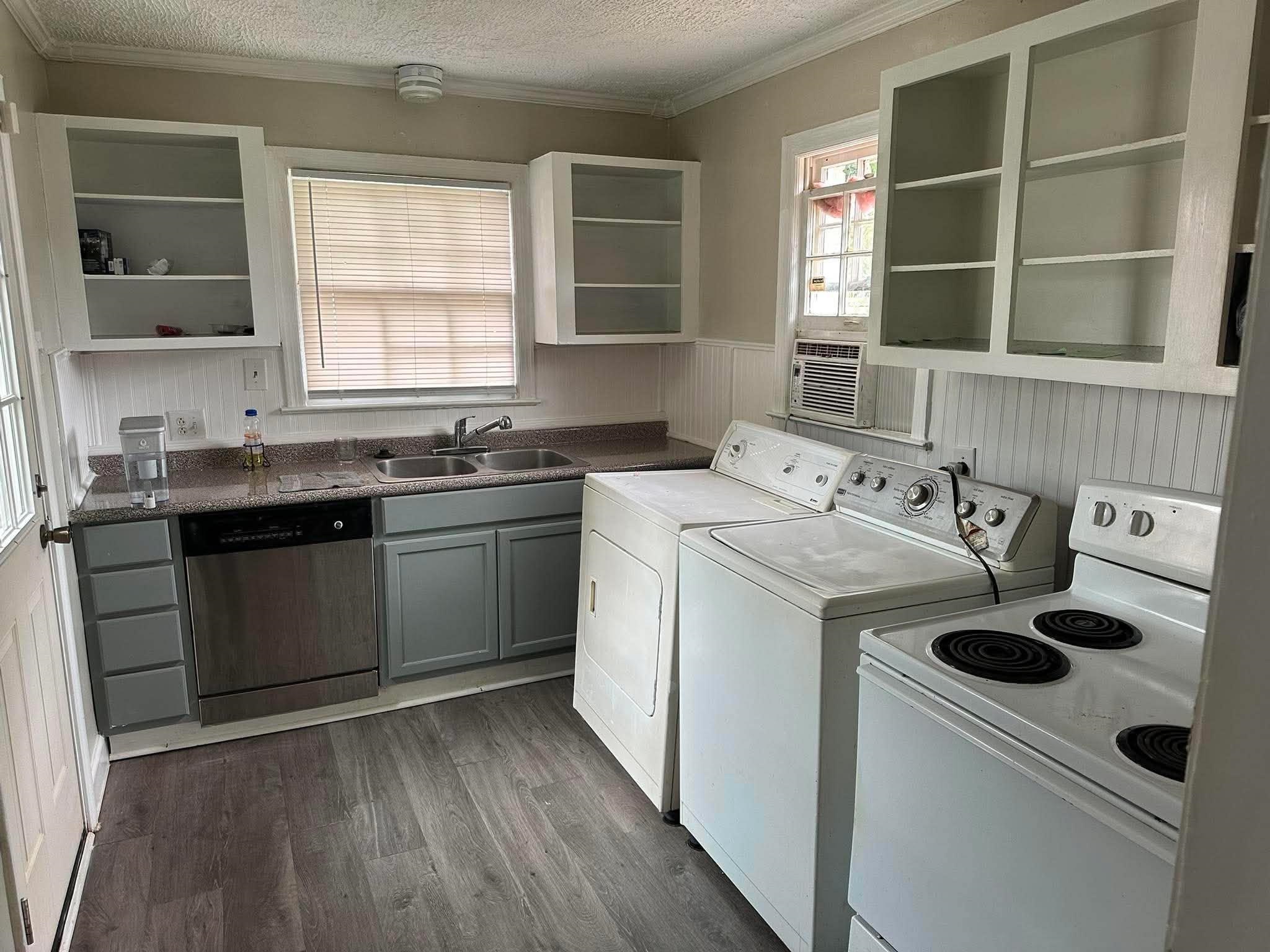 3554 Tutwiler Ave Property Photo 2