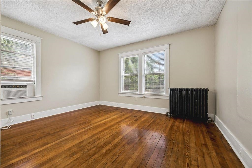 1901 Linden Ave Property Photo 13
