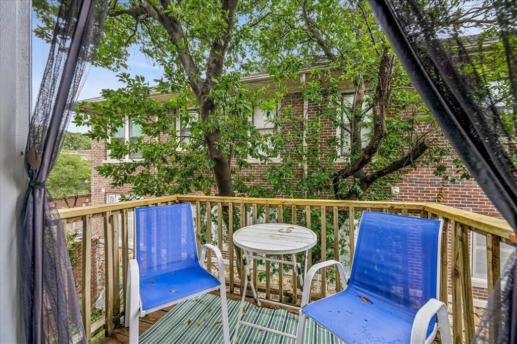 1901 Linden Ave Property Photo 24