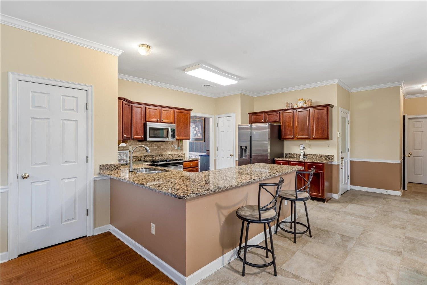 8889 Chimneyrock Blvd Property Photo 11