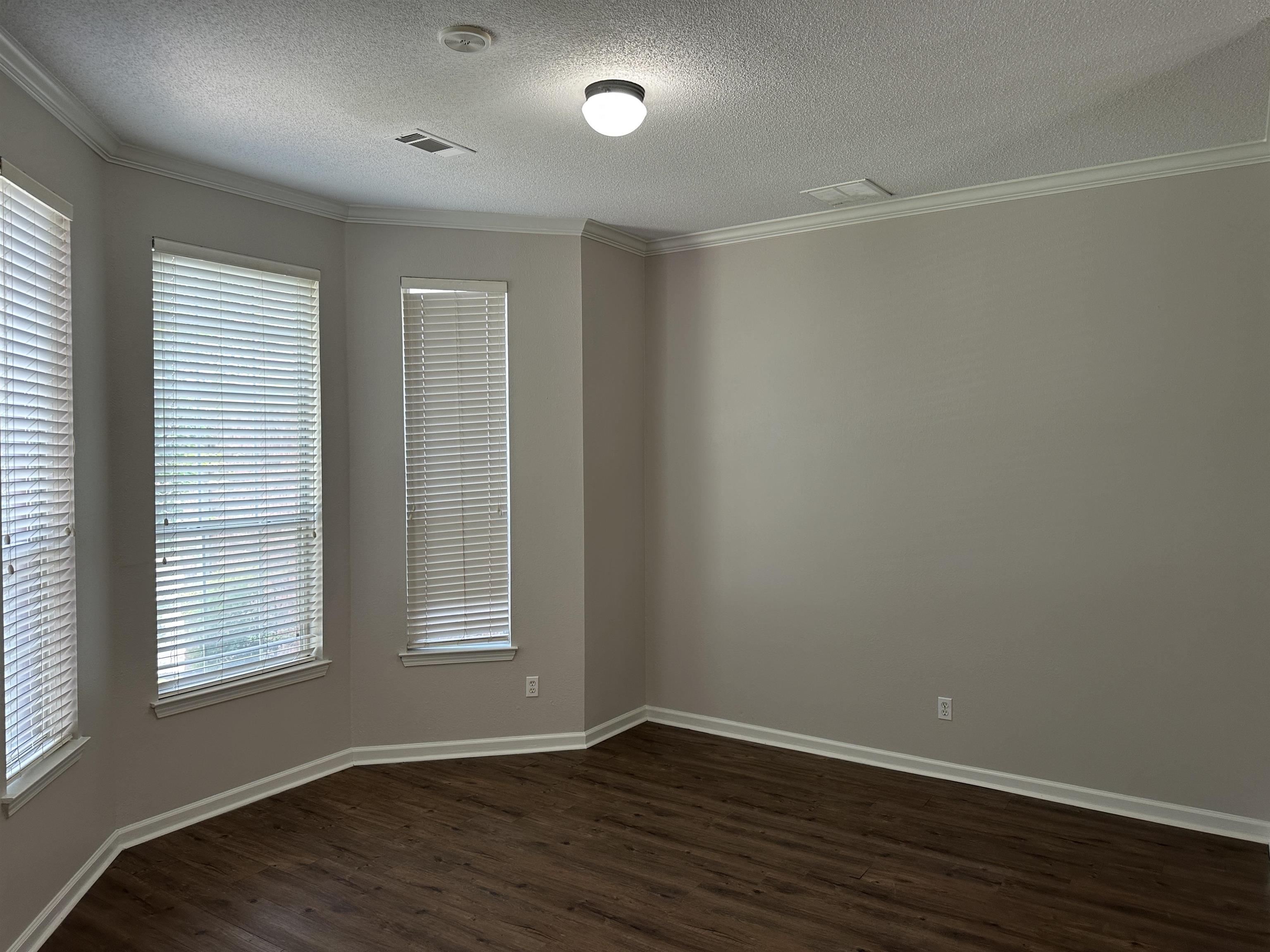 5281 Jon Oak Dr Property Photo 6