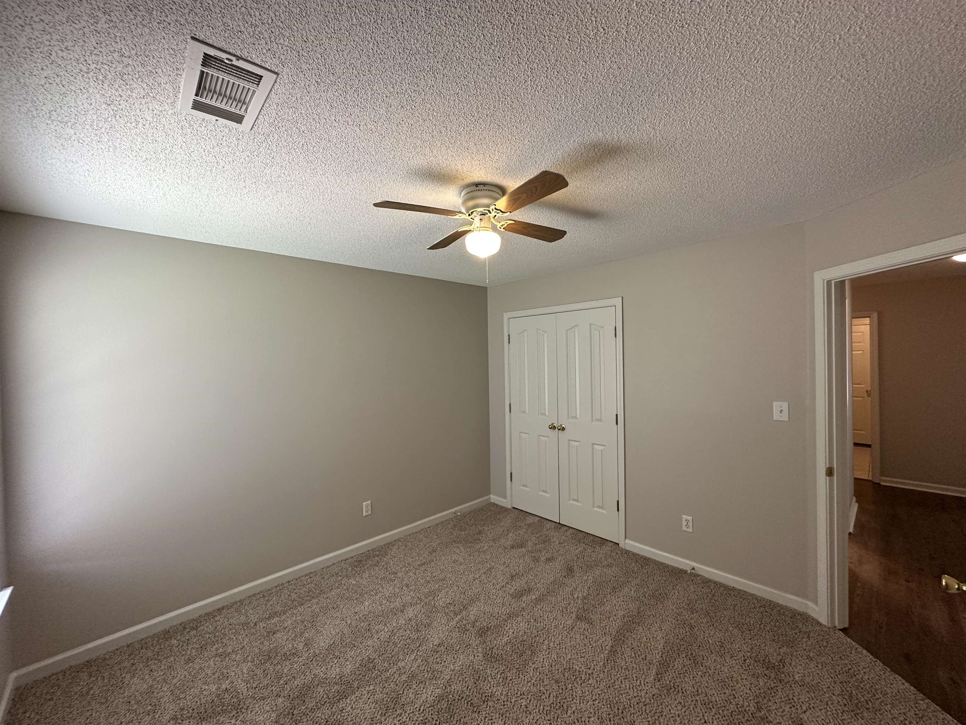 5281 Jon Oak Dr Property Photo 8