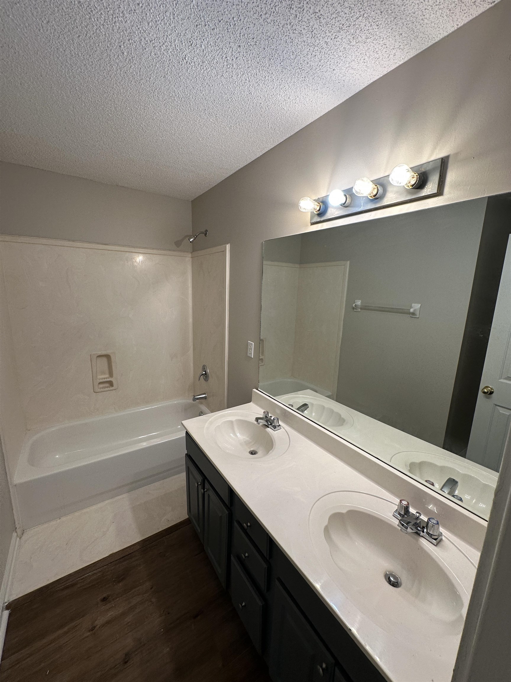 5281 Jon Oak Dr Property Photo 9