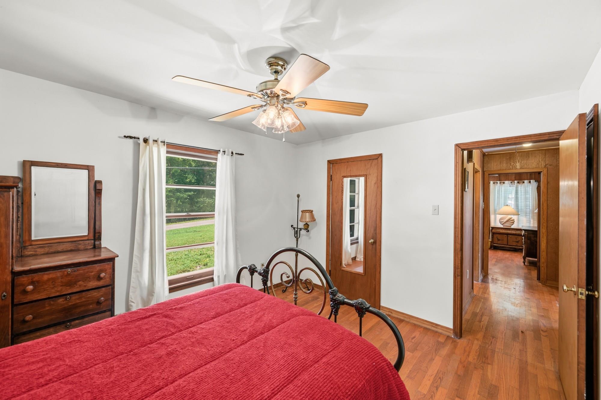 681 Attaway Ln Property Photo 18