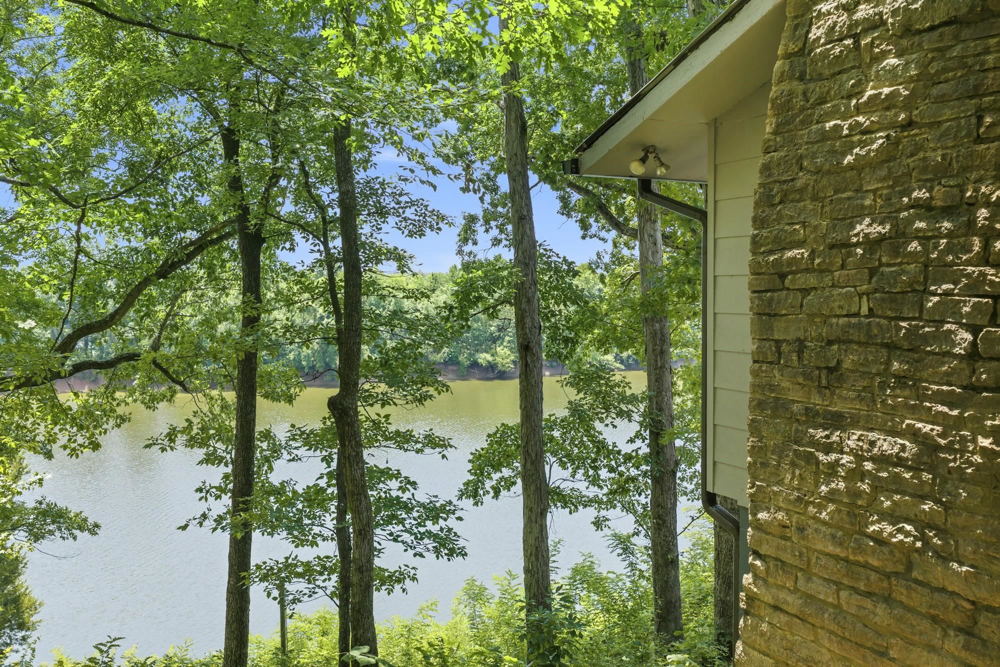 681 Attaway Ln Property Photo 40