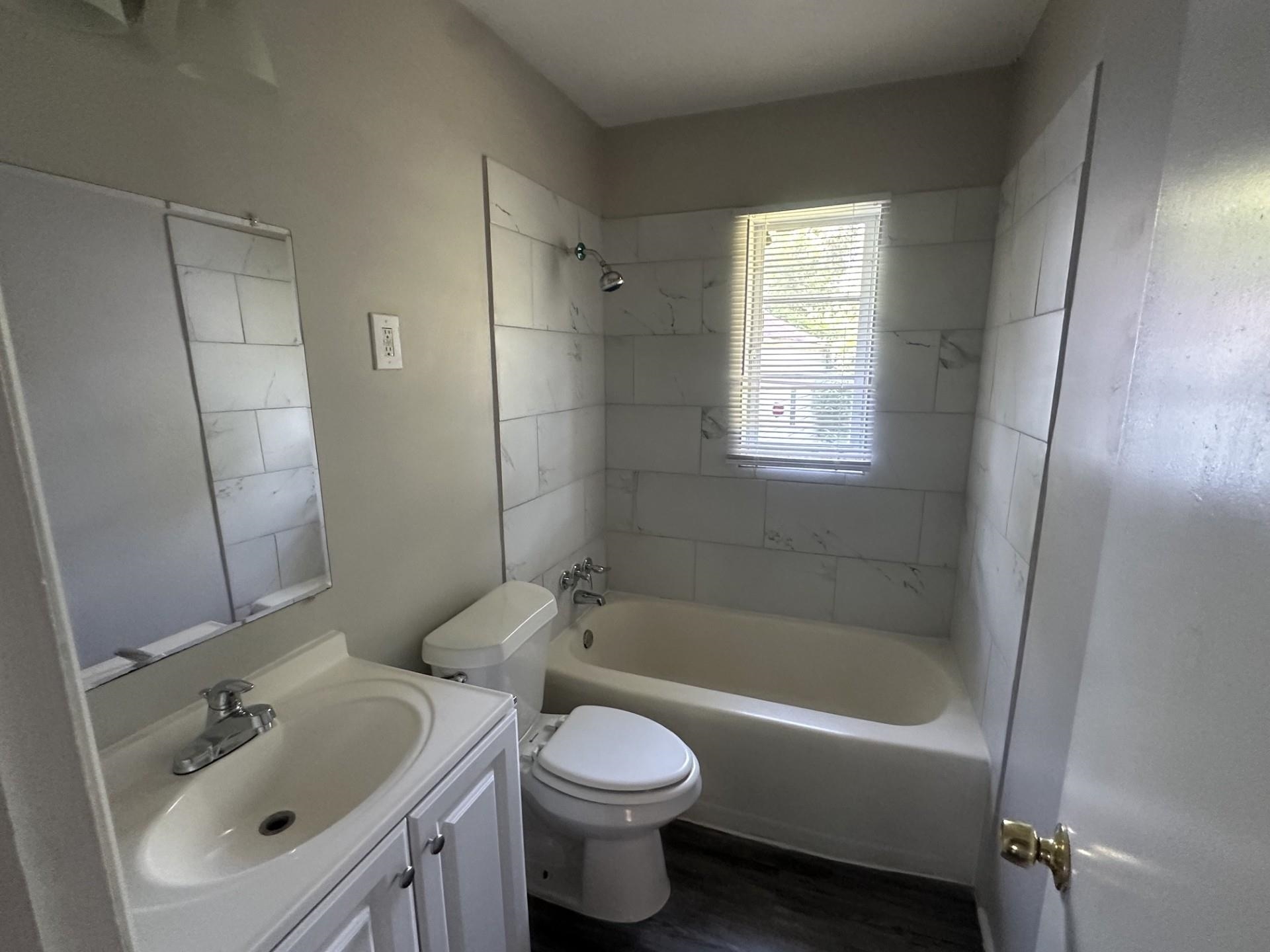 1758 Woodburn Dr Property Photo 10