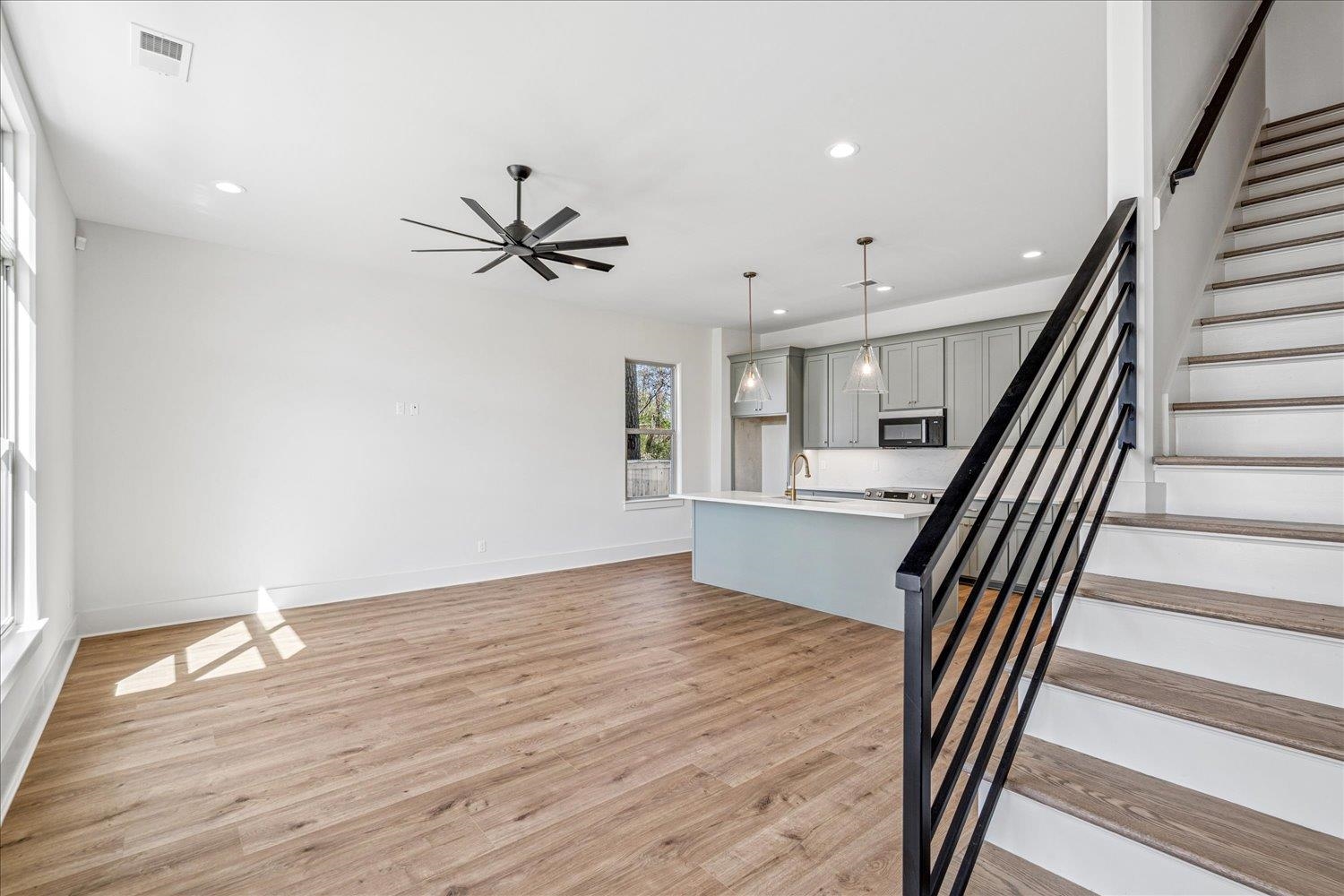 5476 End Village Dr 19 Property Photo 12