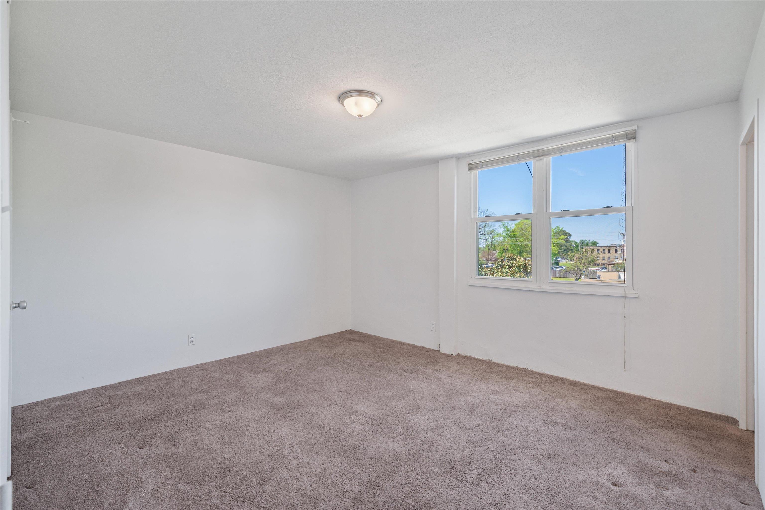 2277 Union Ave 401 Property Photo 13