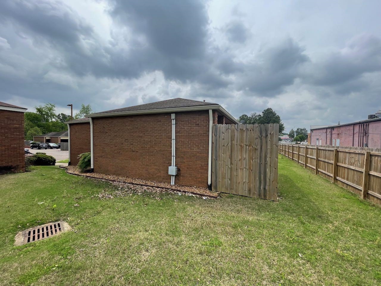5108 Stage Rd G2 Property Photo 8