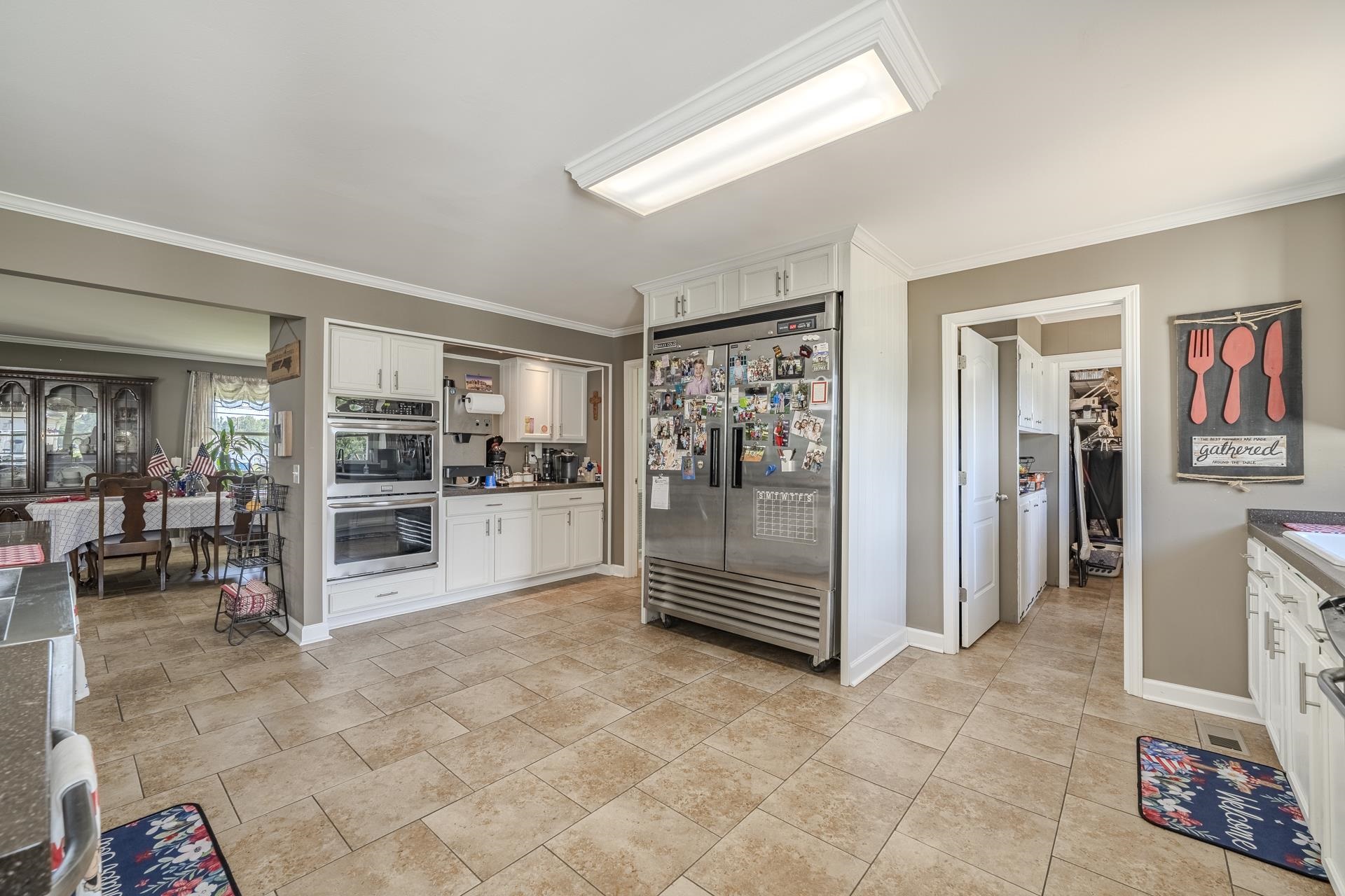 1150 Pinhook Dr Property Photo 2