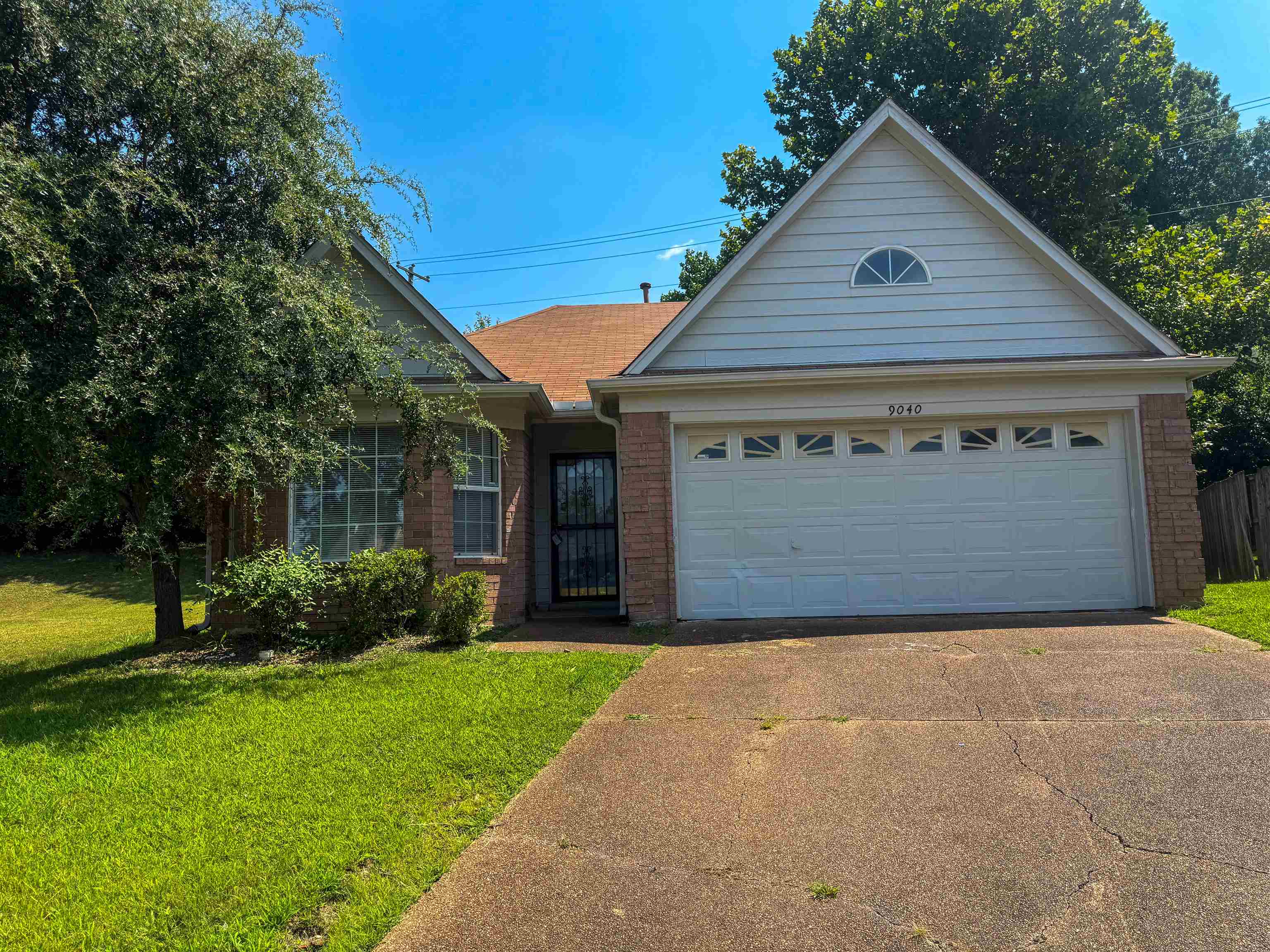 9040 PEPPER HOLLOW CV Property Photo 1