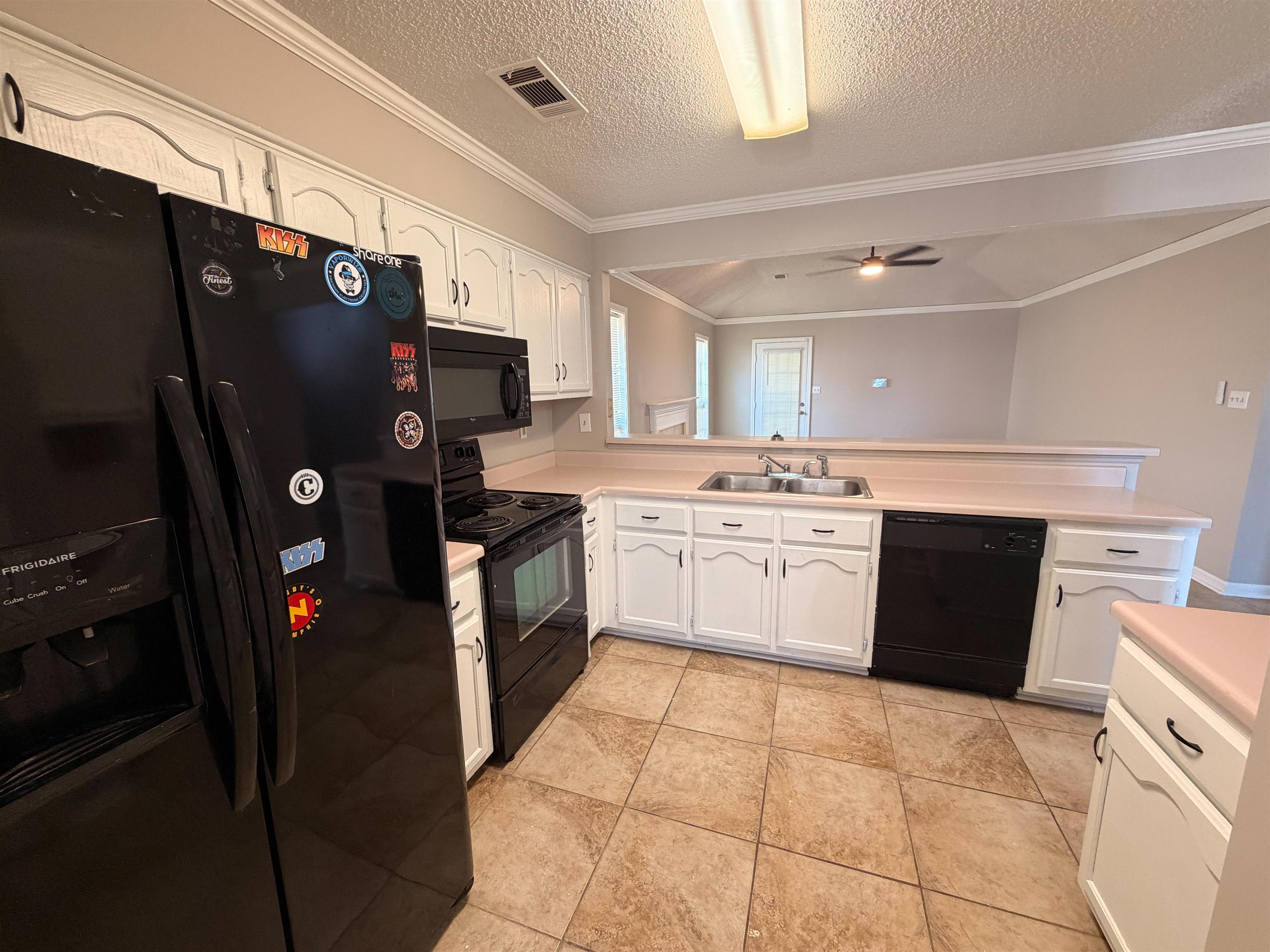 9040 Pepper Hollow Cv Property Photo 4