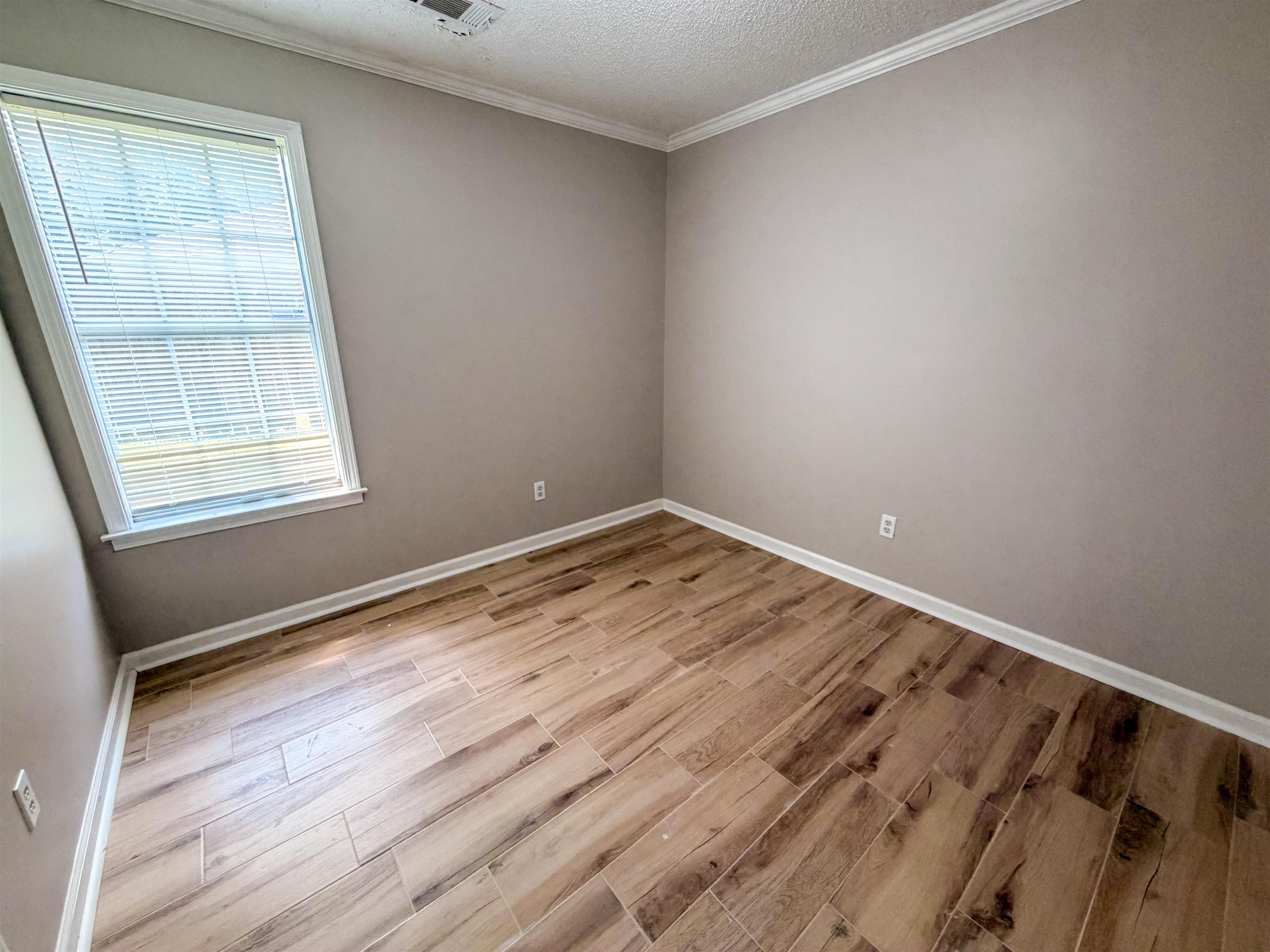 9040 Pepper Hollow Cv Property Photo 7