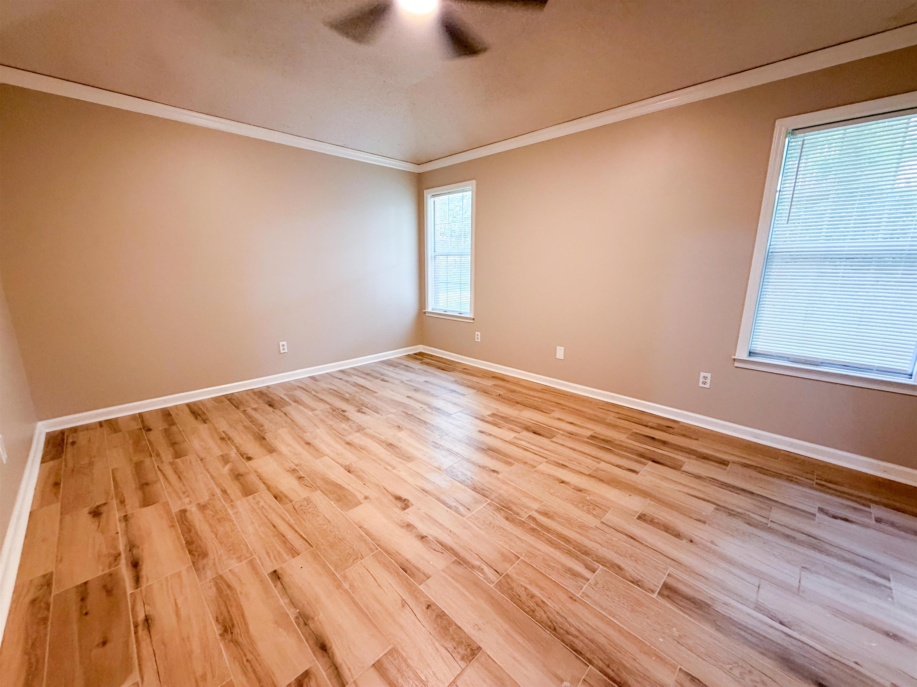 9040 Pepper Hollow Cv Property Photo 10