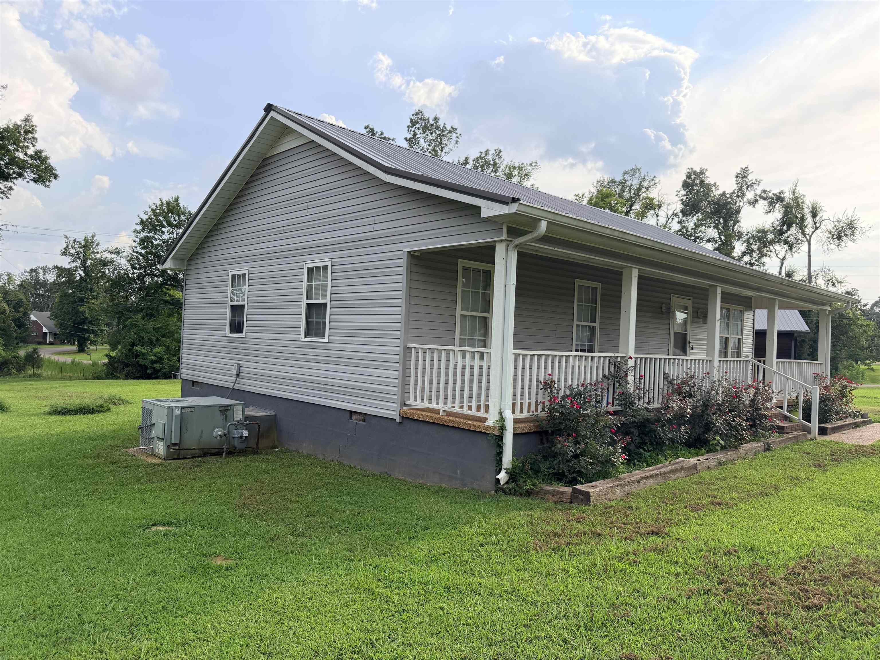 1600 Pinhook Dr Property Photo 18