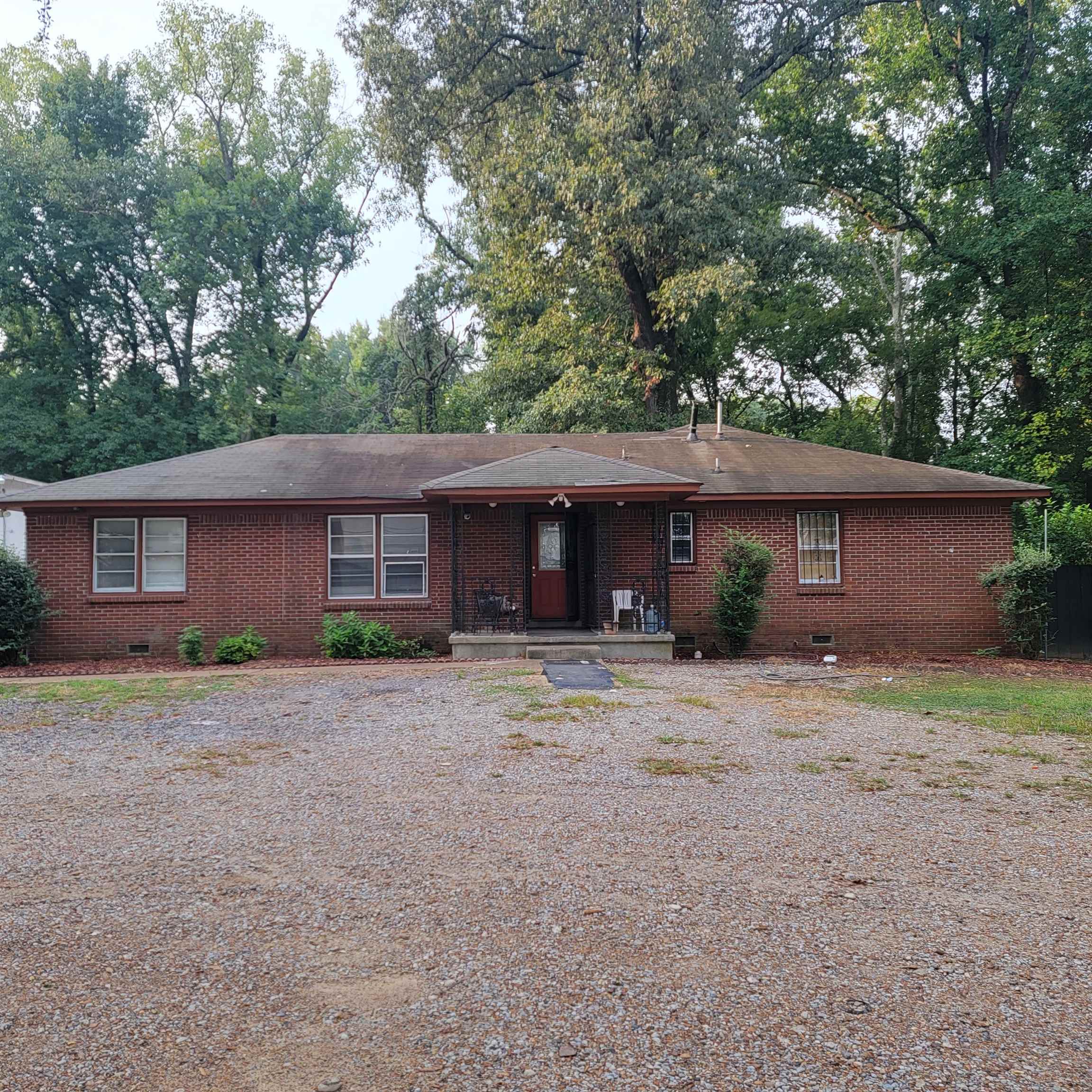 1733 Bender Rd Property Photo 1