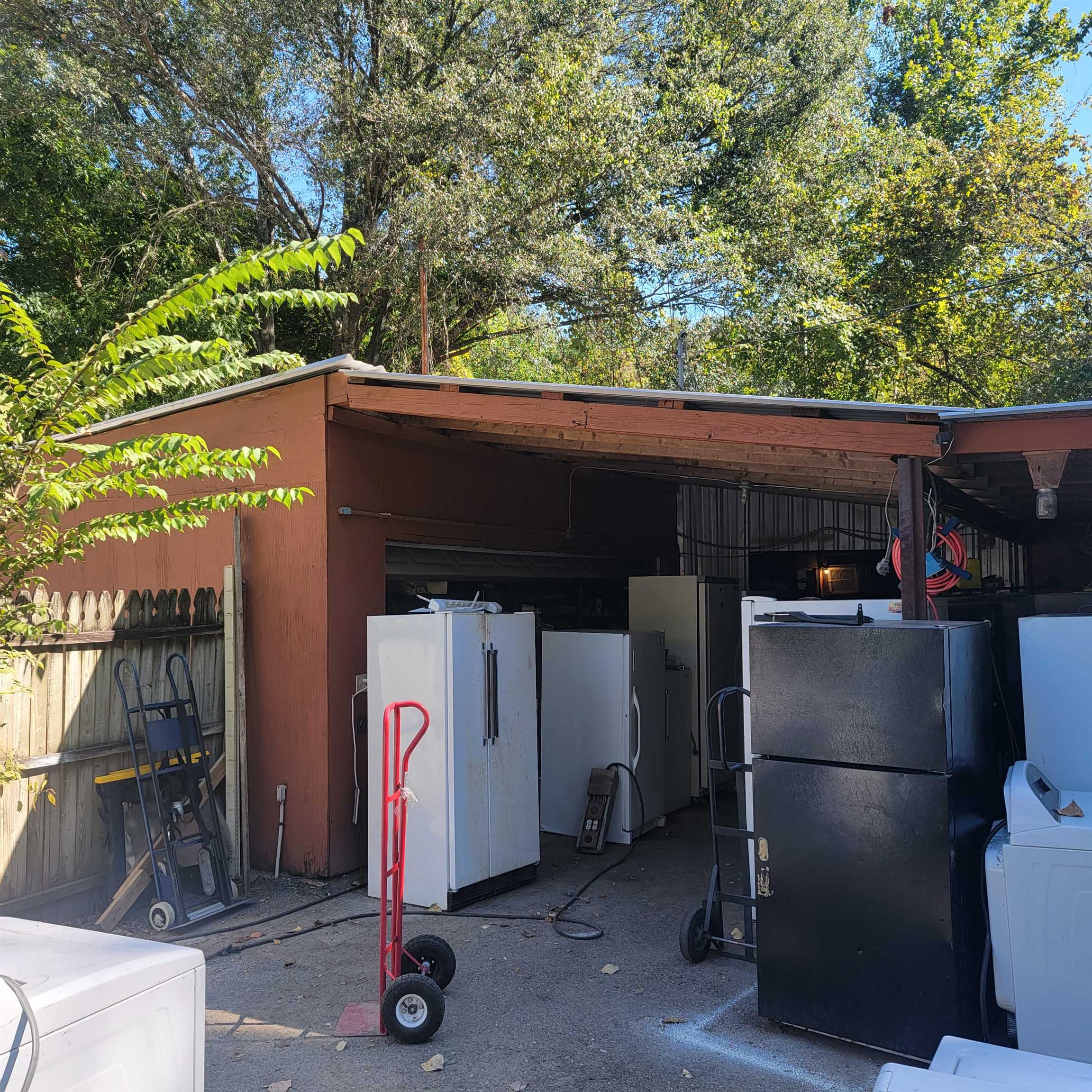 1733 Bender Rd Property Photo 4
