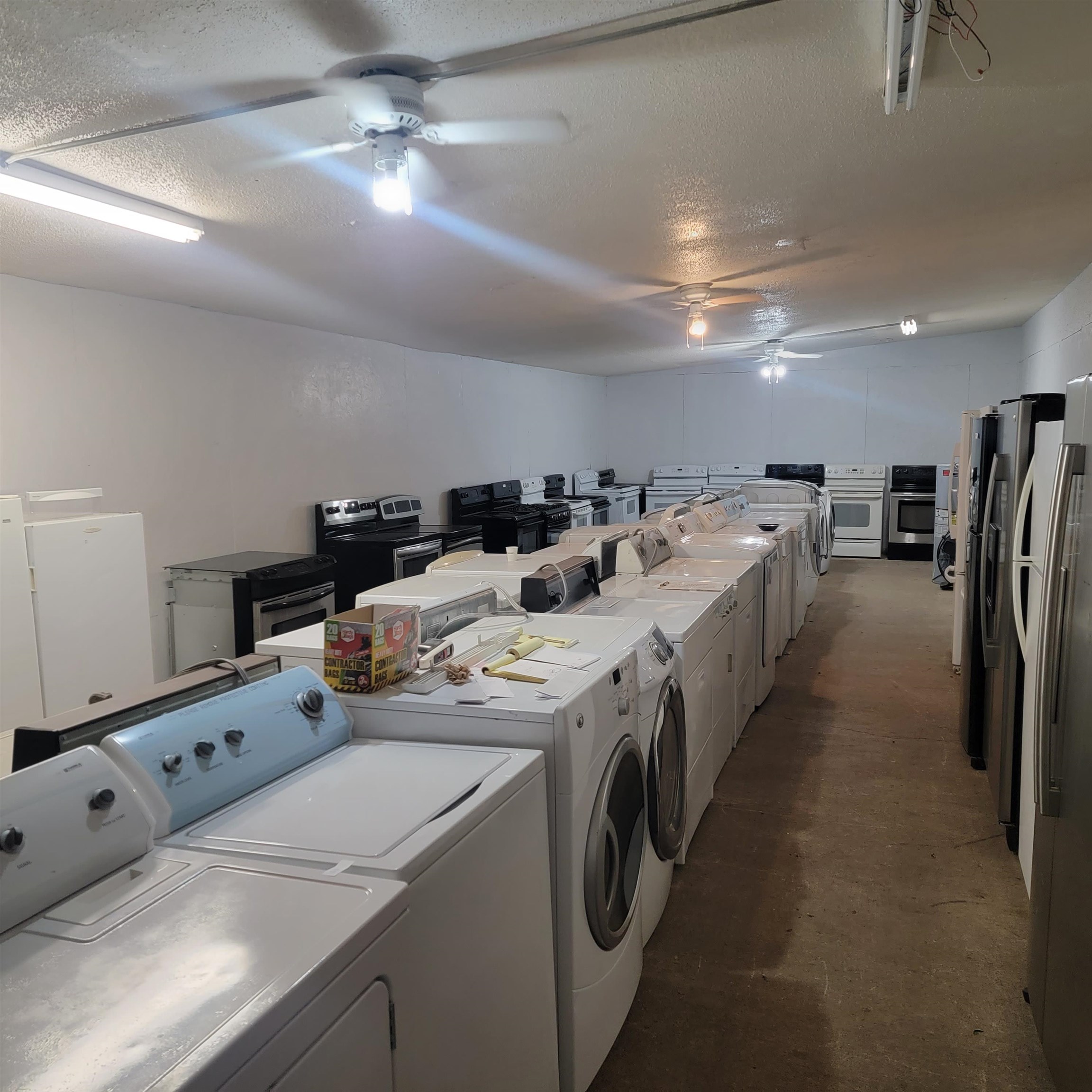 1733 Bender Rd Property Photo 6