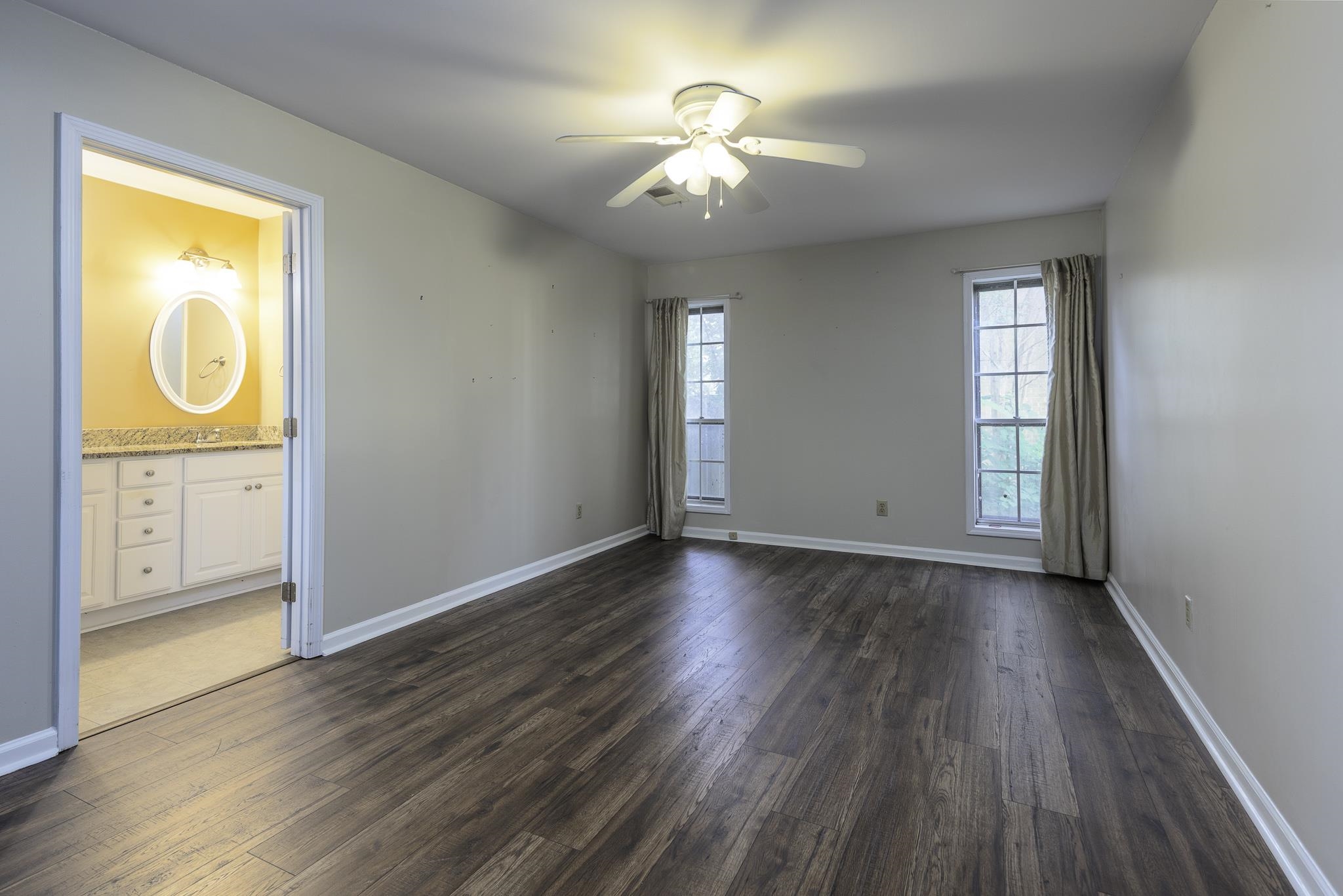 6131 Ainsworth St Property Photo 14