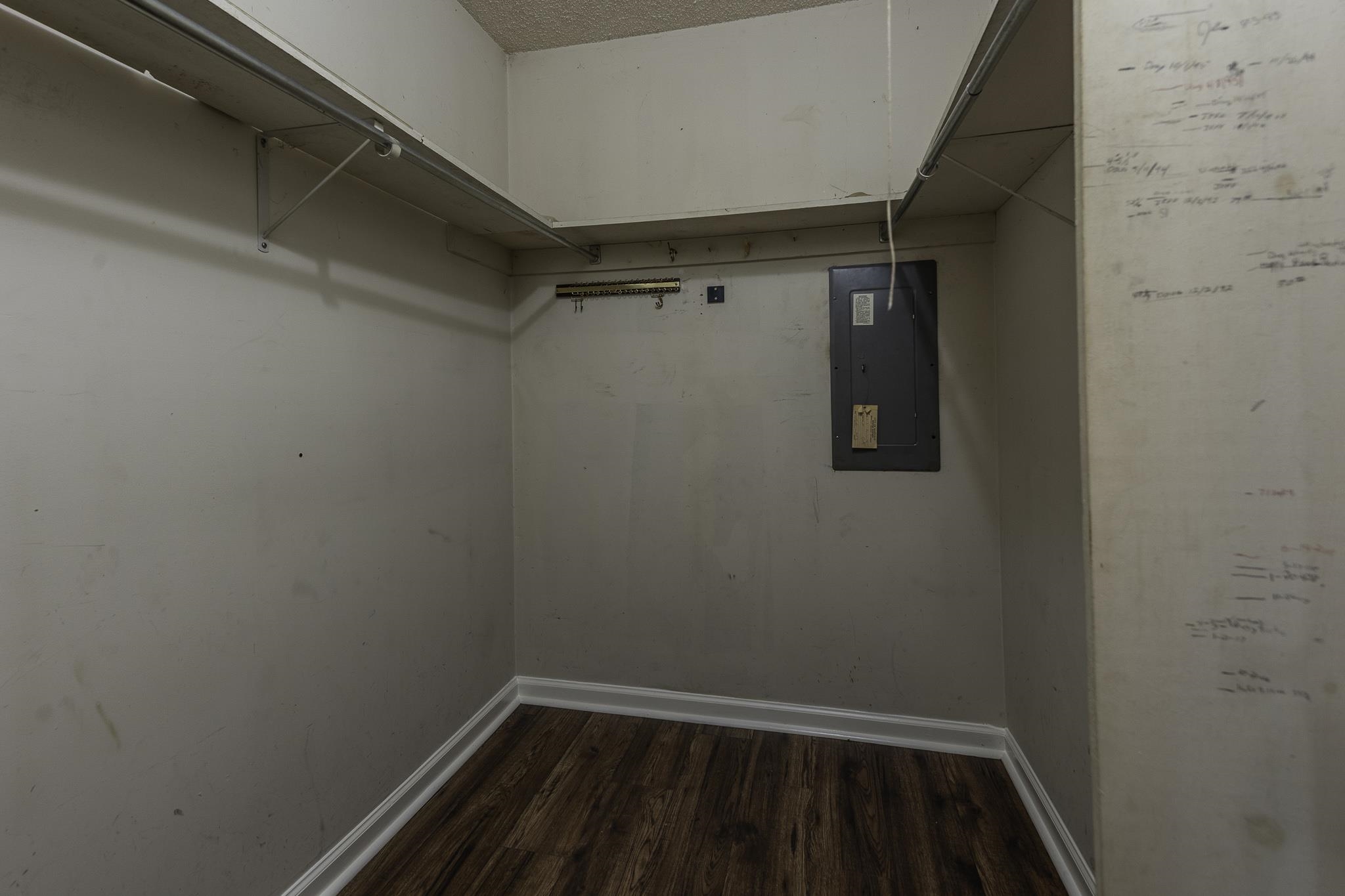 6131 Ainsworth St Property Photo 15