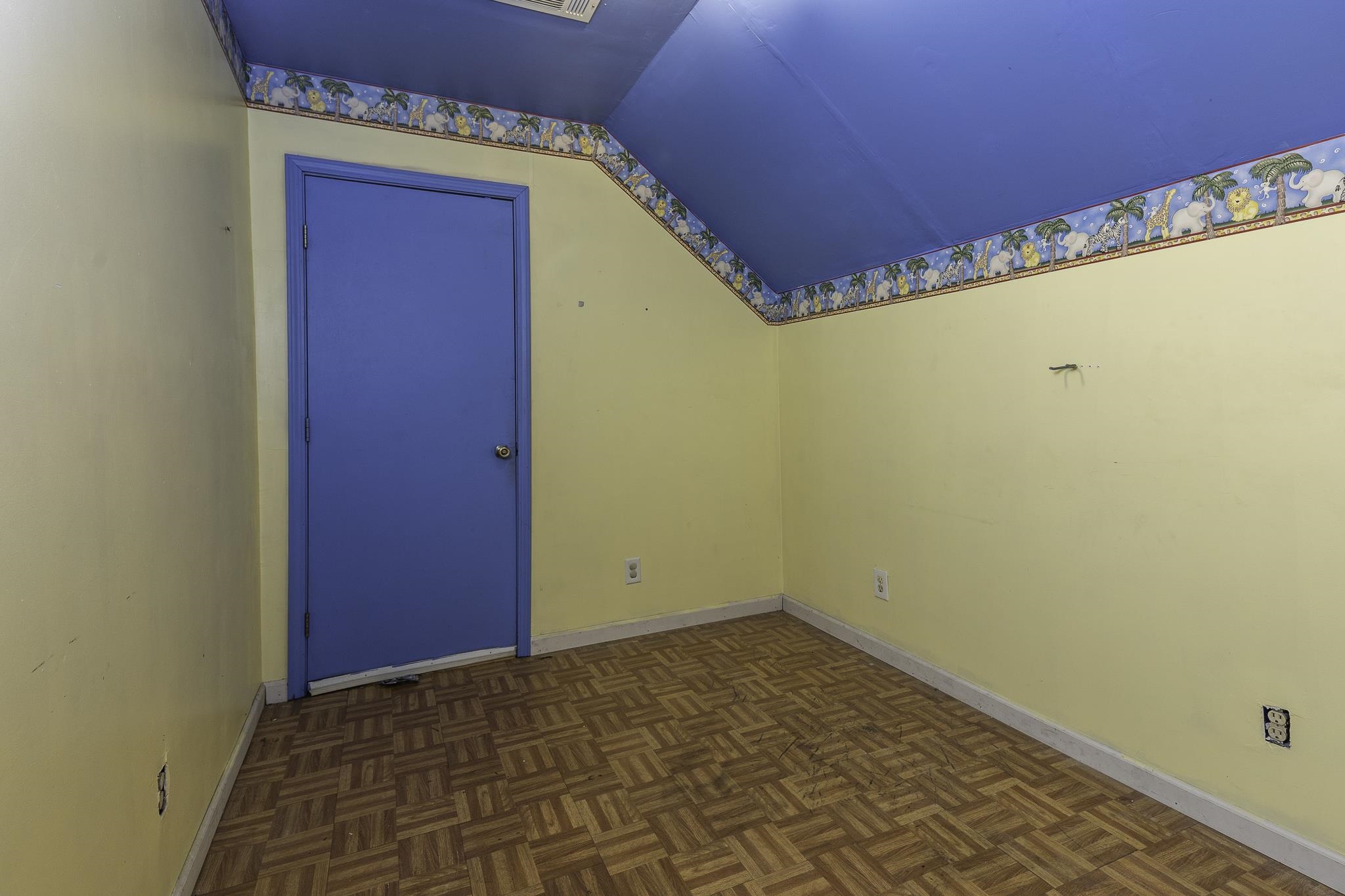 6131 Ainsworth St Property Photo 17