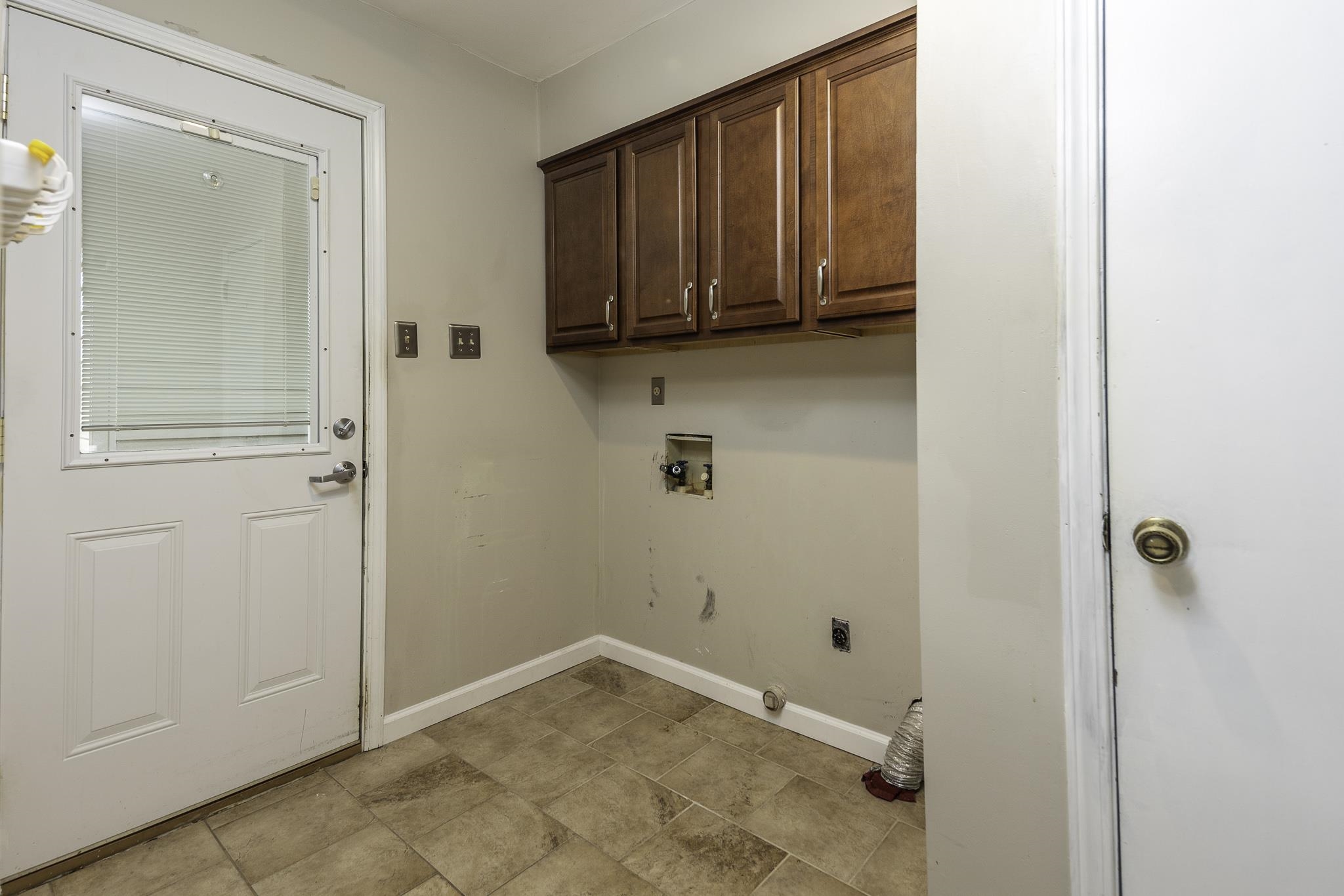 6131 Ainsworth St Property Photo 18