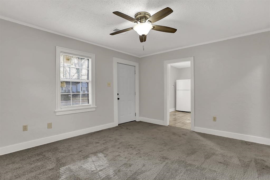 3088 Manhattan Ave Property Photo 19