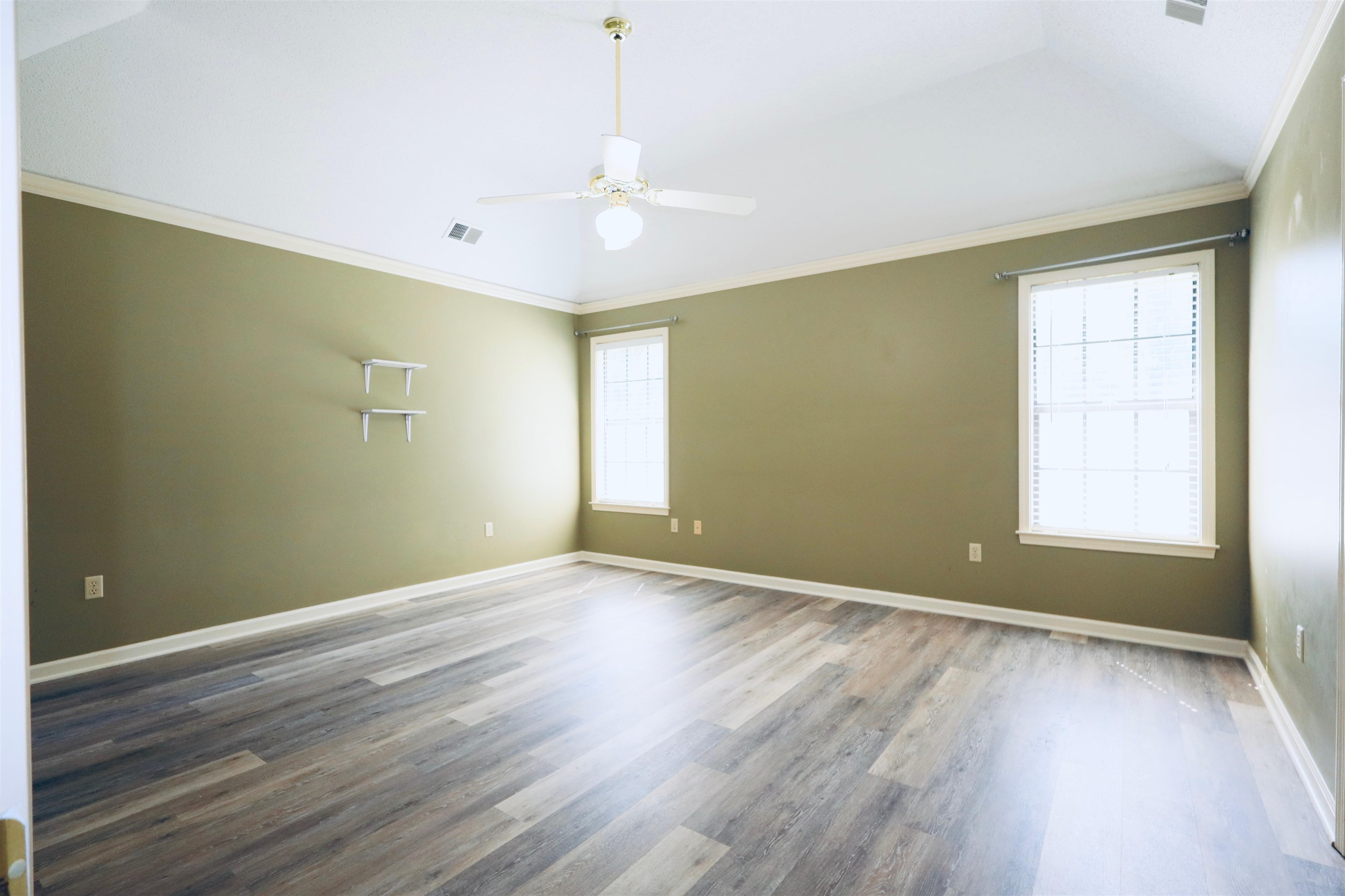 6853 Andrews Rd Property Photo 16