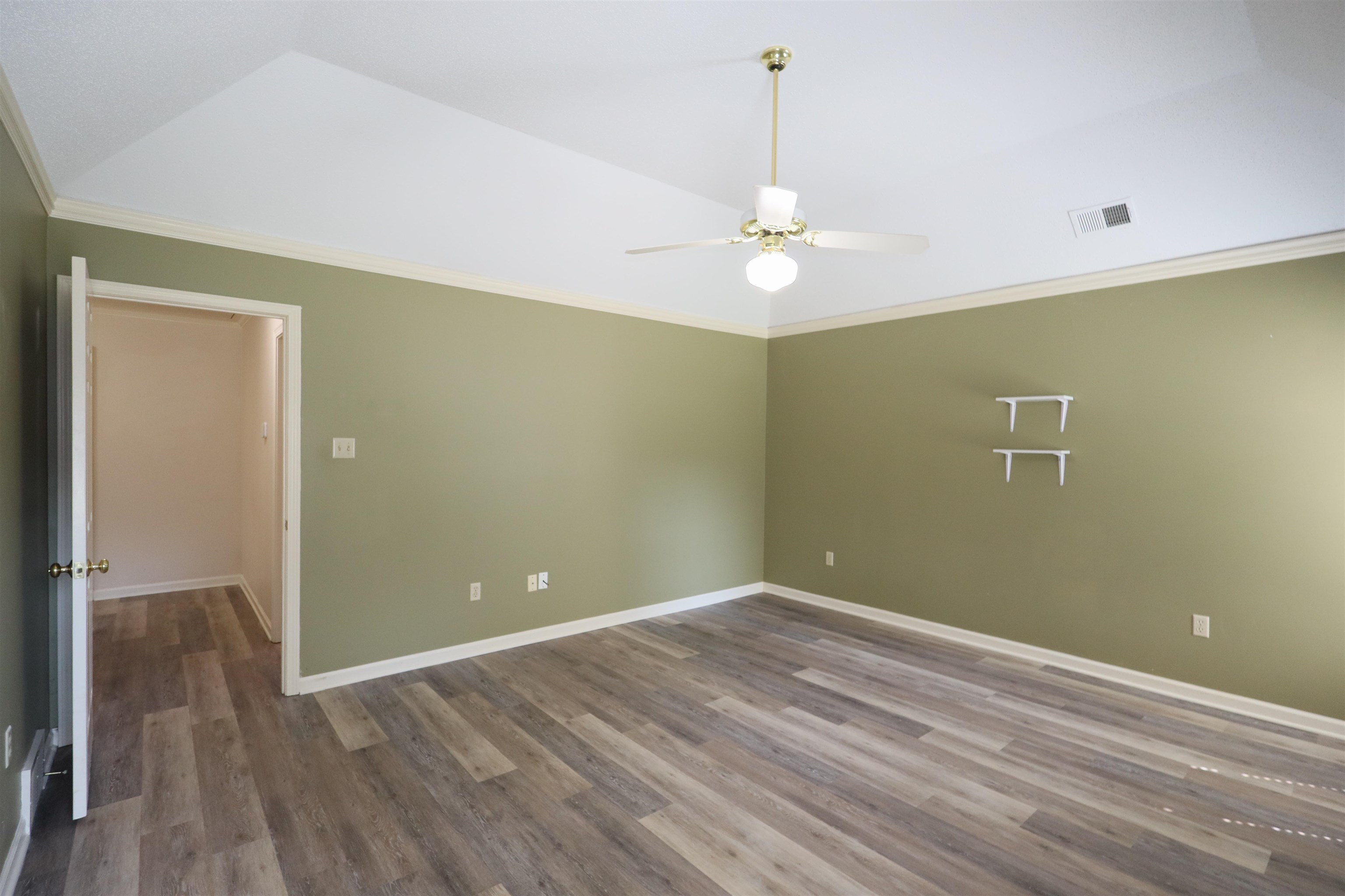 6853 Andrews Rd Property Photo 18