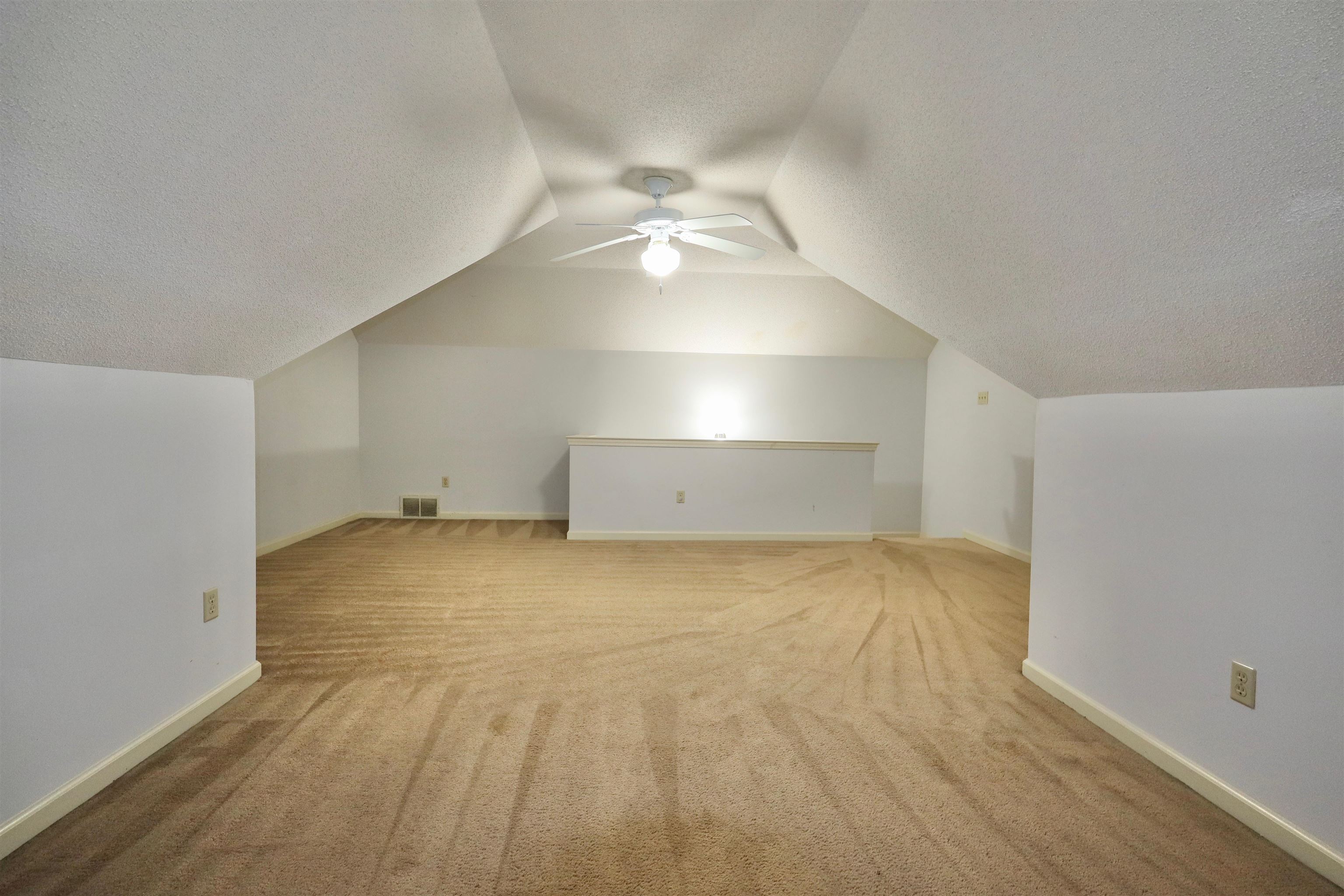 6853 Andrews Rd Property Photo 28