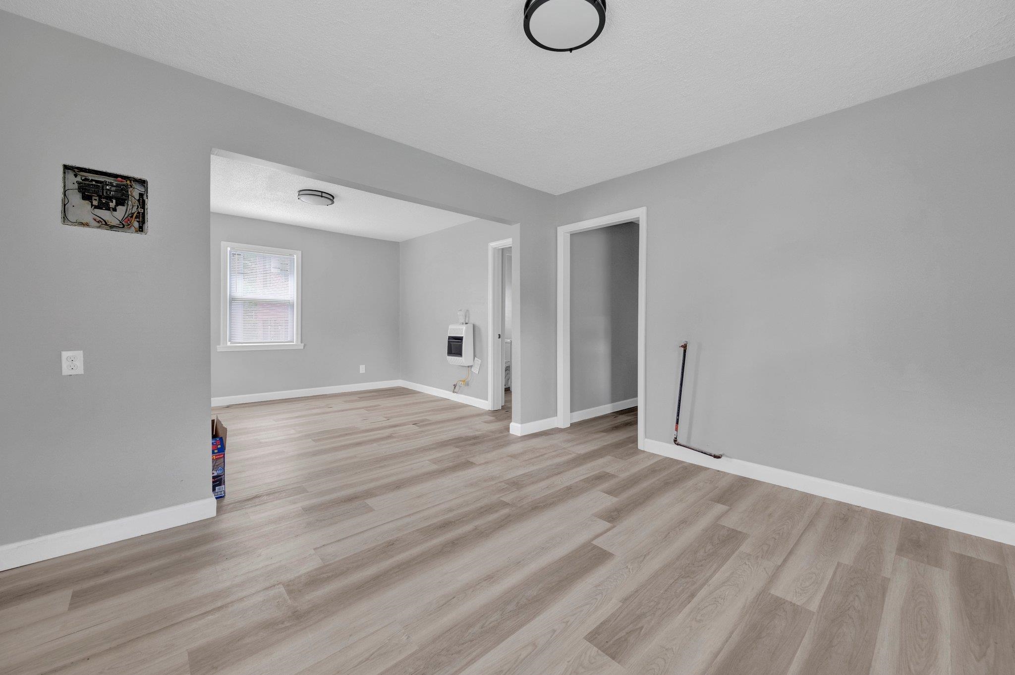 160 Silverage Ave Property Photo 5
